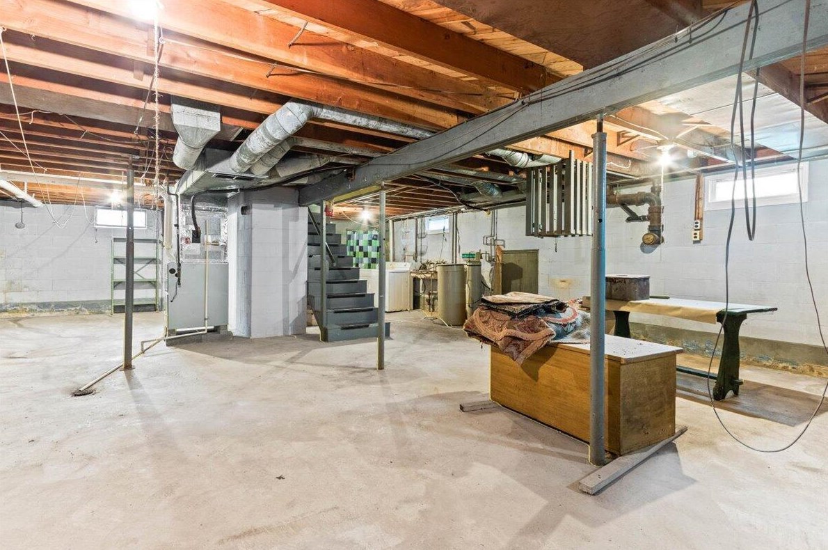 2910 Boving Rd, Lancaster OH 43130-4558 exterior