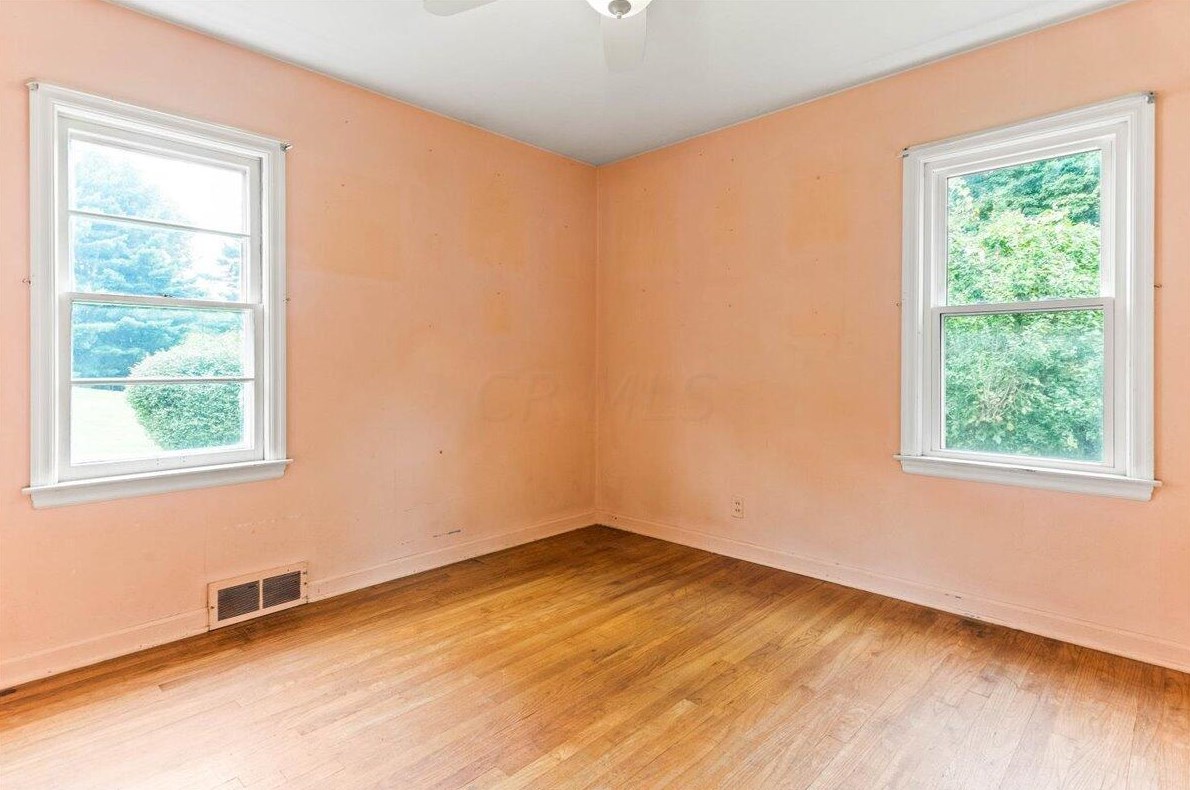 2910 Boving Rd, Lancaster OH 43130-4558 exterior