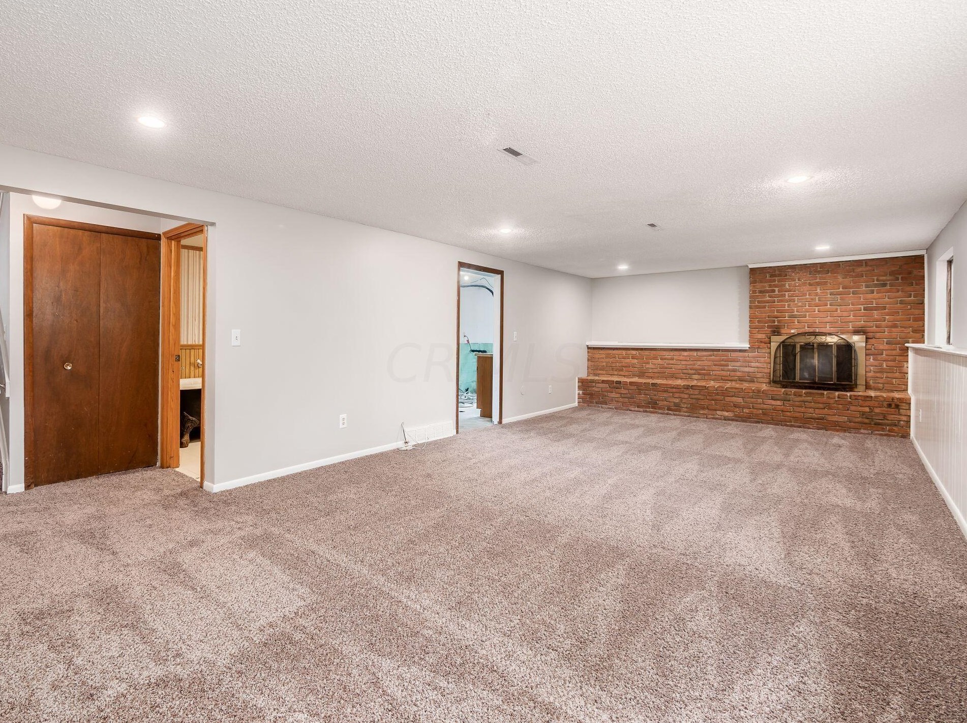 710 Caroway Blvd, Columbus OH 43230-3256 exterior