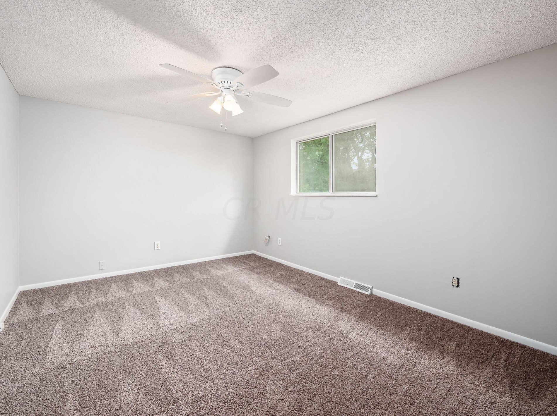 710 Caroway Blvd, Columbus OH 43230-3256 exterior