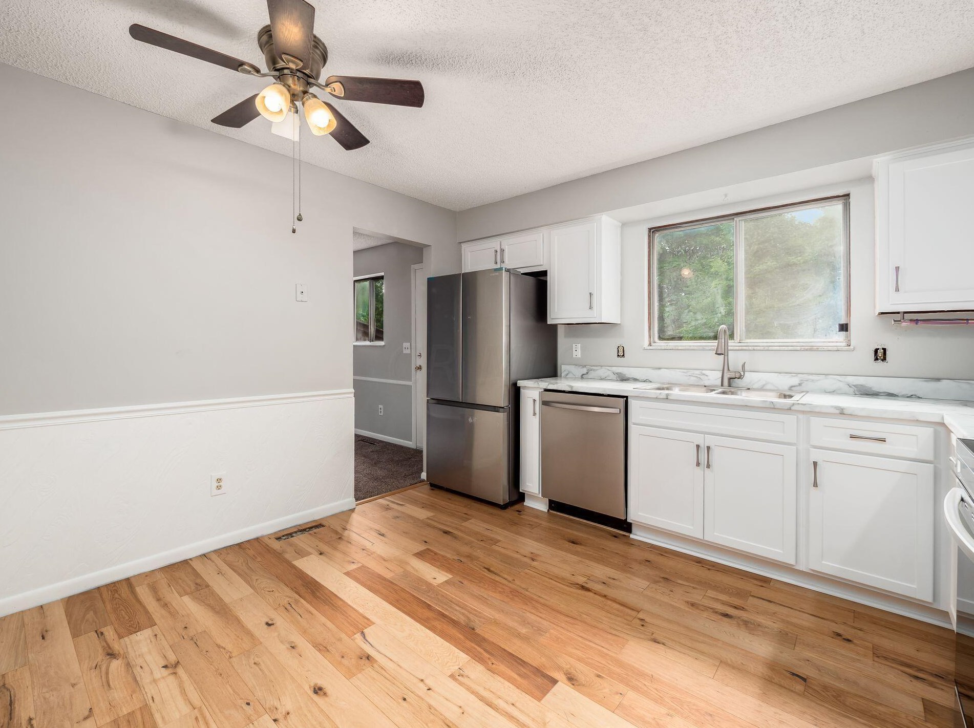 710 Caroway Blvd, Columbus OH 43230-3256 exterior