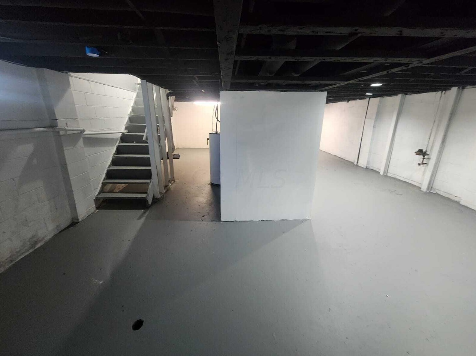 1670 Holw Run Dr, Columbus OH 43223-3413 exterior