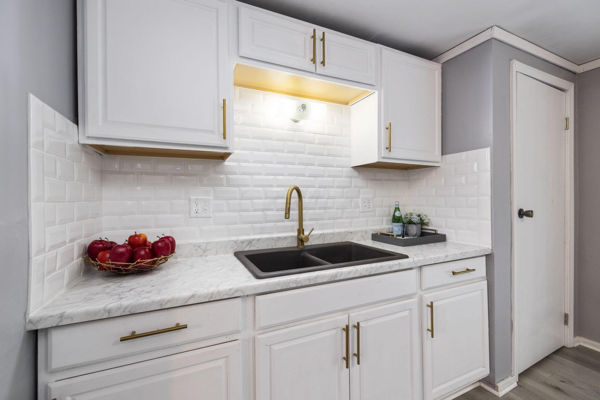 1670 Holw Run Dr, Columbus OH 43223-3413 exterior