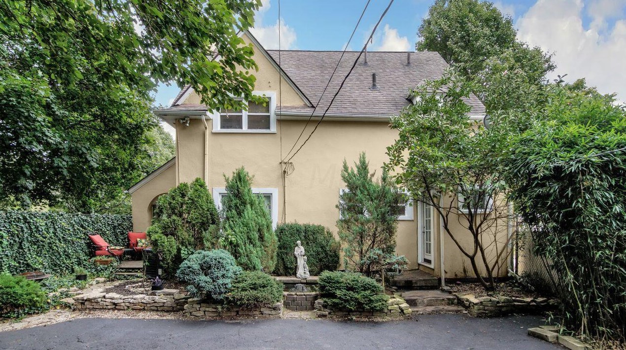 295 Nelson Rd, Columbus OH 43205-3301 exterior