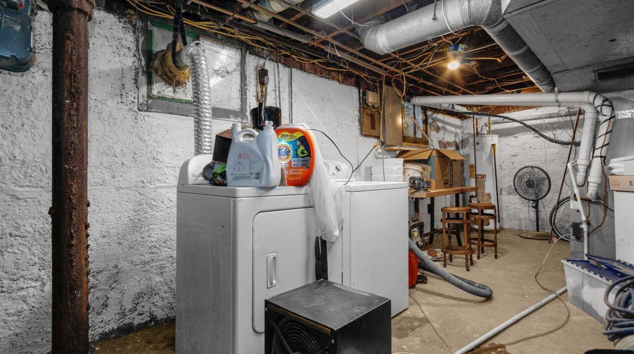 295 Nelson Rd, Columbus OH 43205-3301 exterior