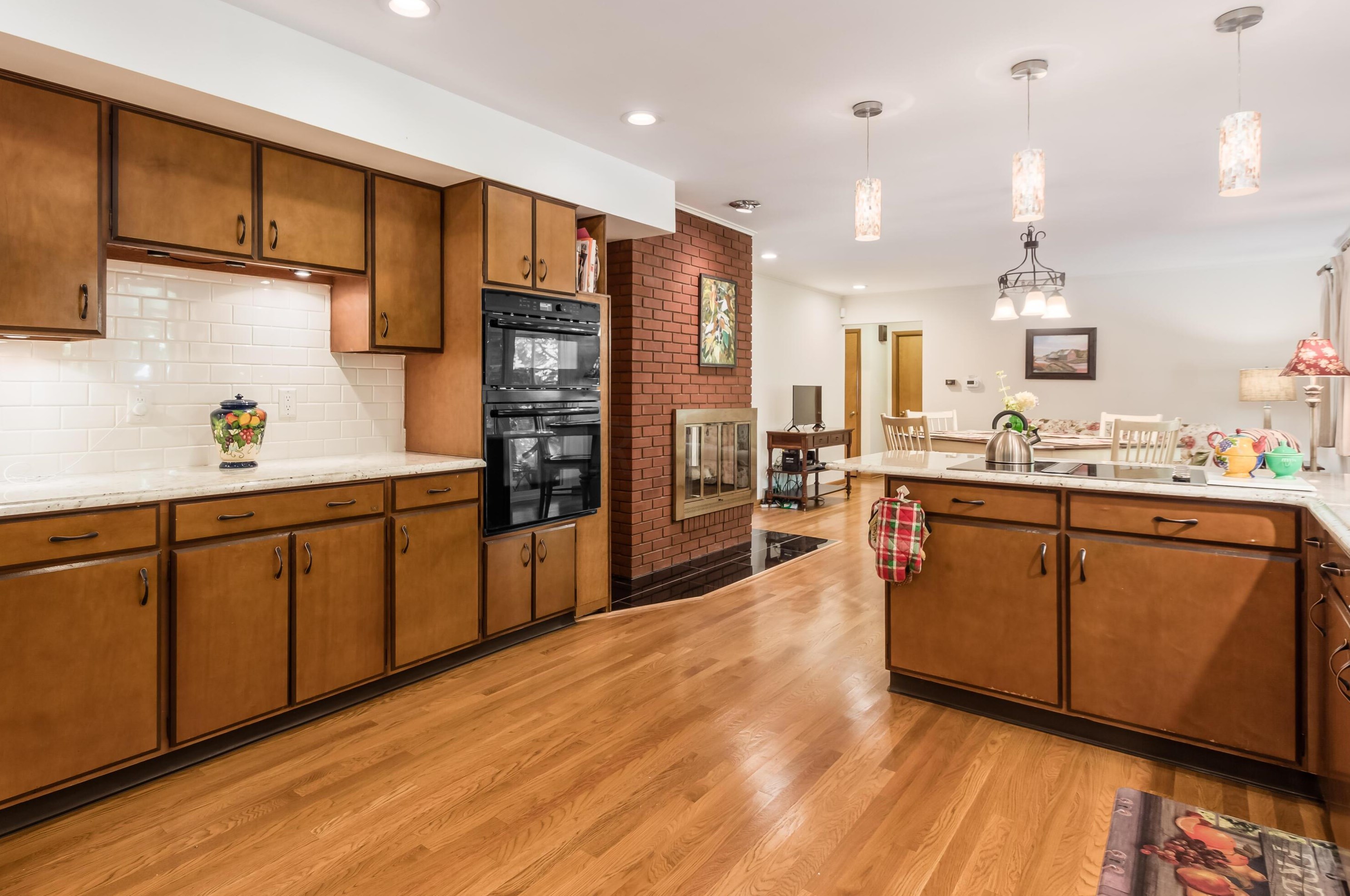 915 Greenridge Rd, Columbus OH 43235-3417 exterior