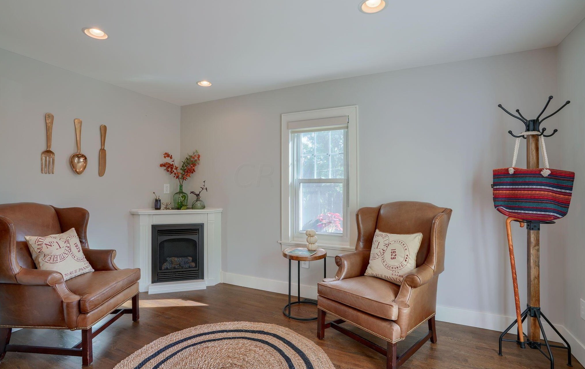 241 Gdn Rd, Columbus OH 43224-1010 exterior