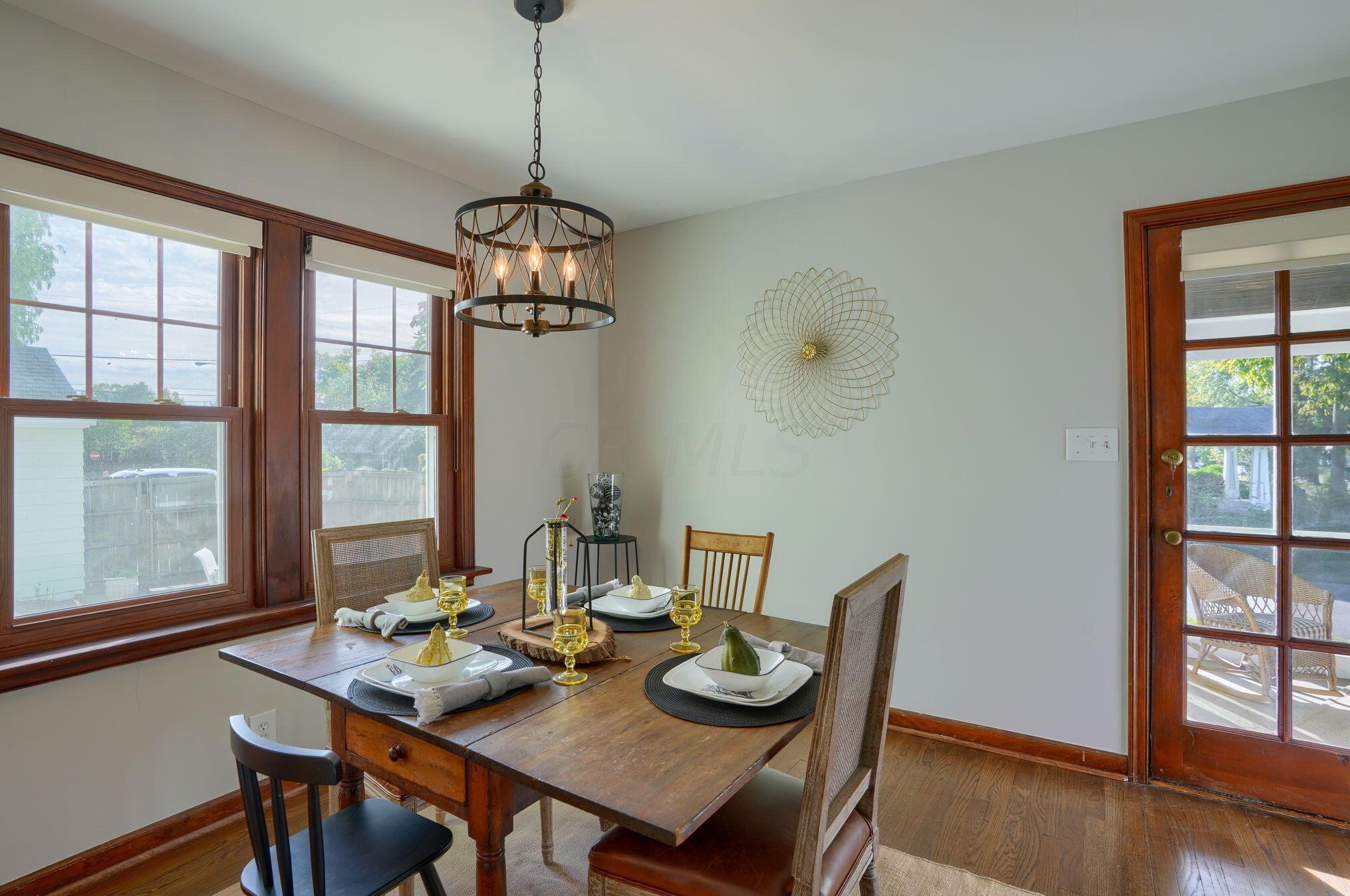 241 Gdn Rd, Columbus OH 43224-1010 exterior