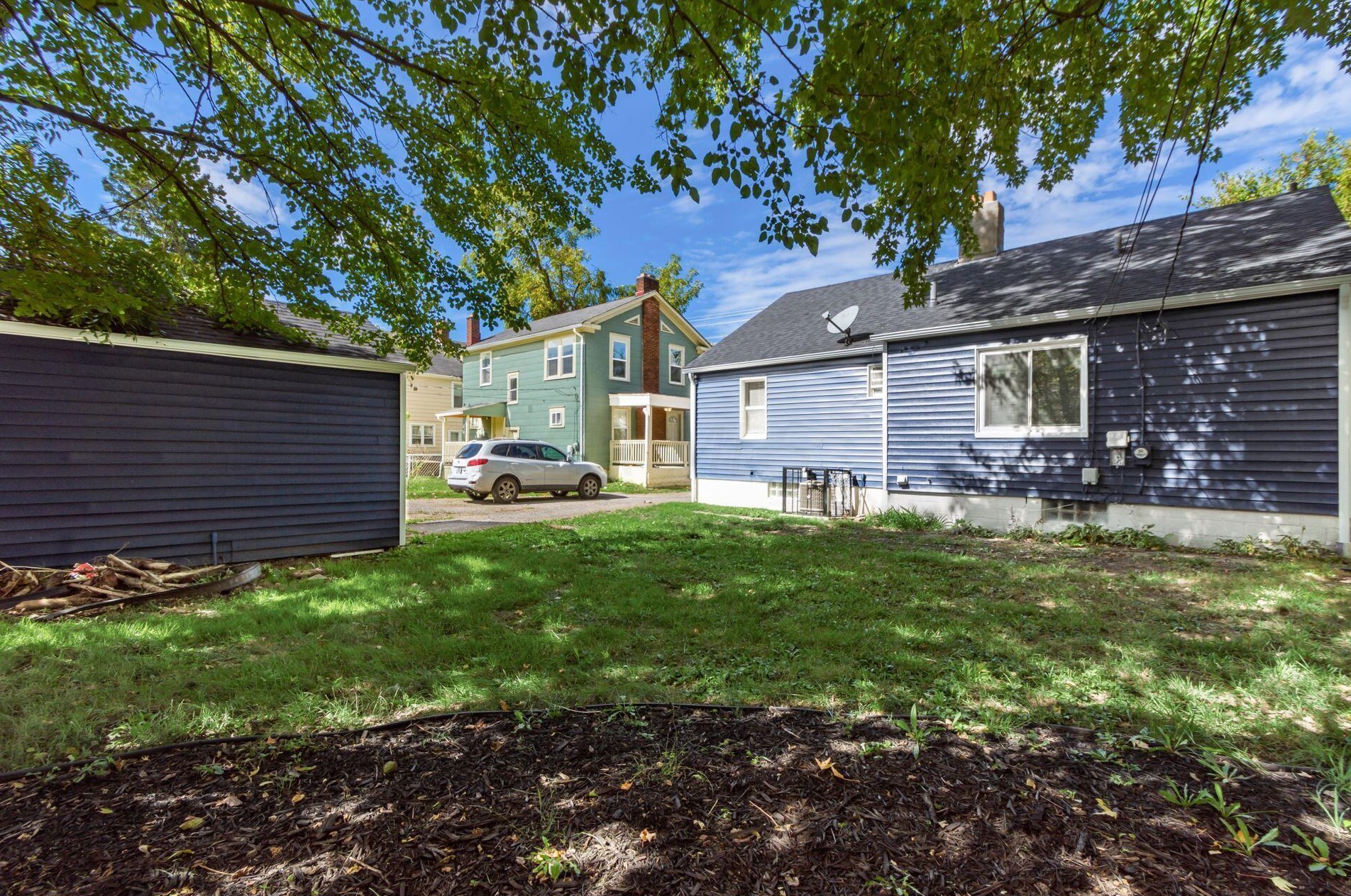 1519 Hudson St, Columbus OH 43202-2612 exterior