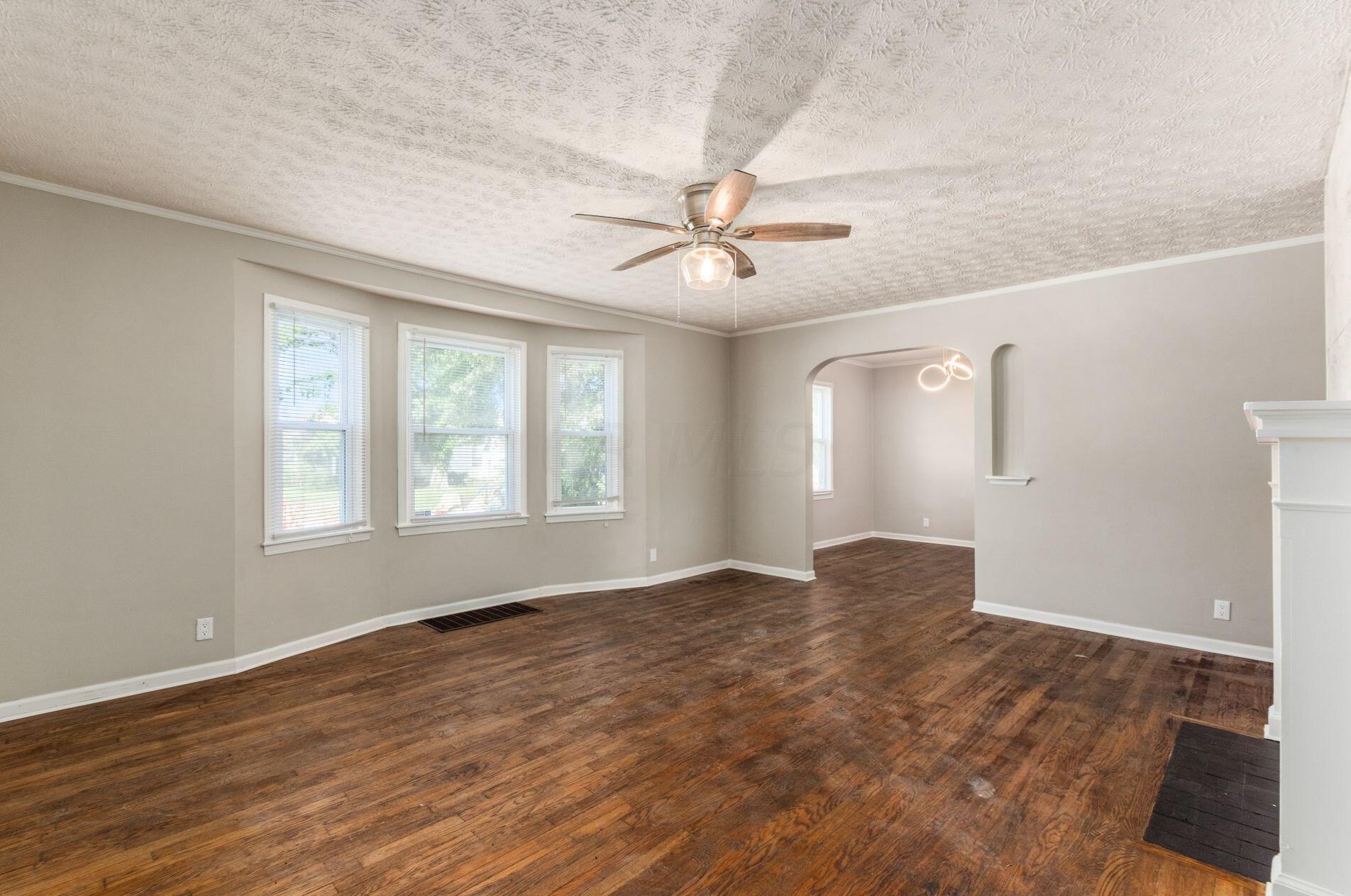 1519 Hudson St, Columbus OH 43202-2612 exterior