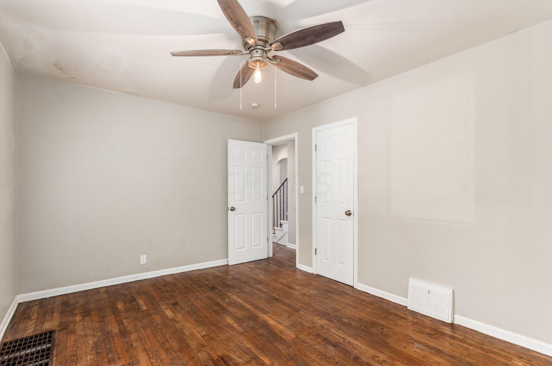 1519 Hudson St, Columbus OH 43202-2612 exterior