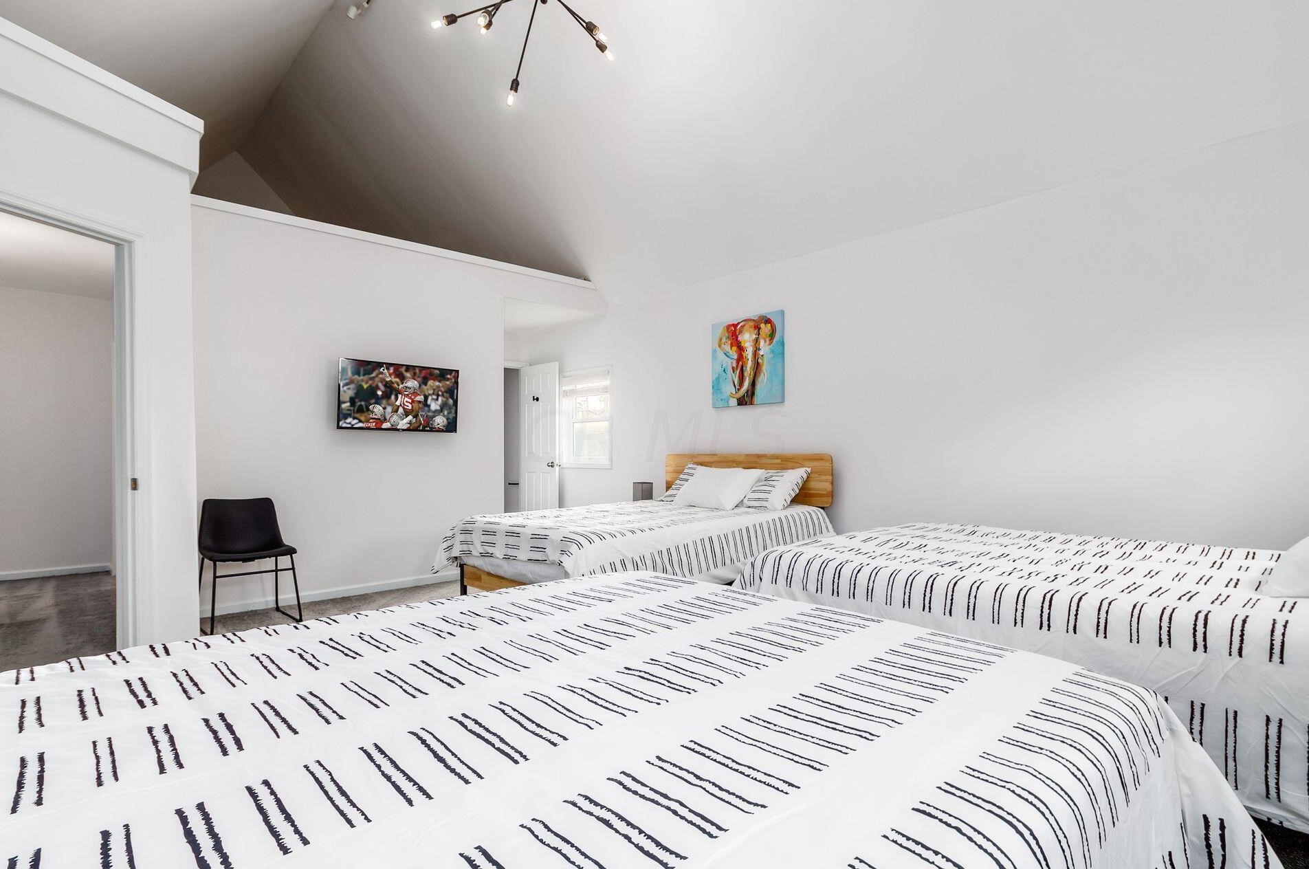 493 2nd Ave, Columbus OH  43201-3655 exterior