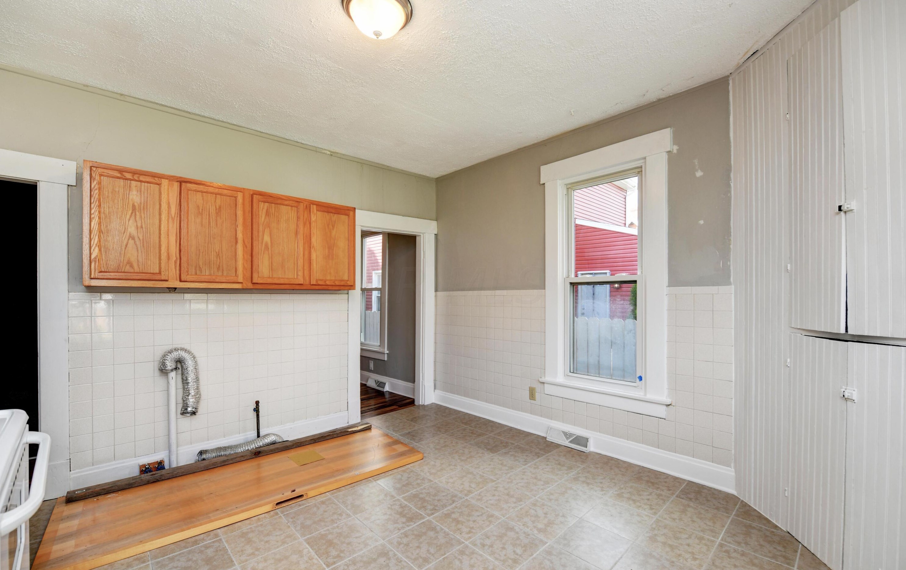 1174 Wager St, Columbus OH 43206-1448 exterior