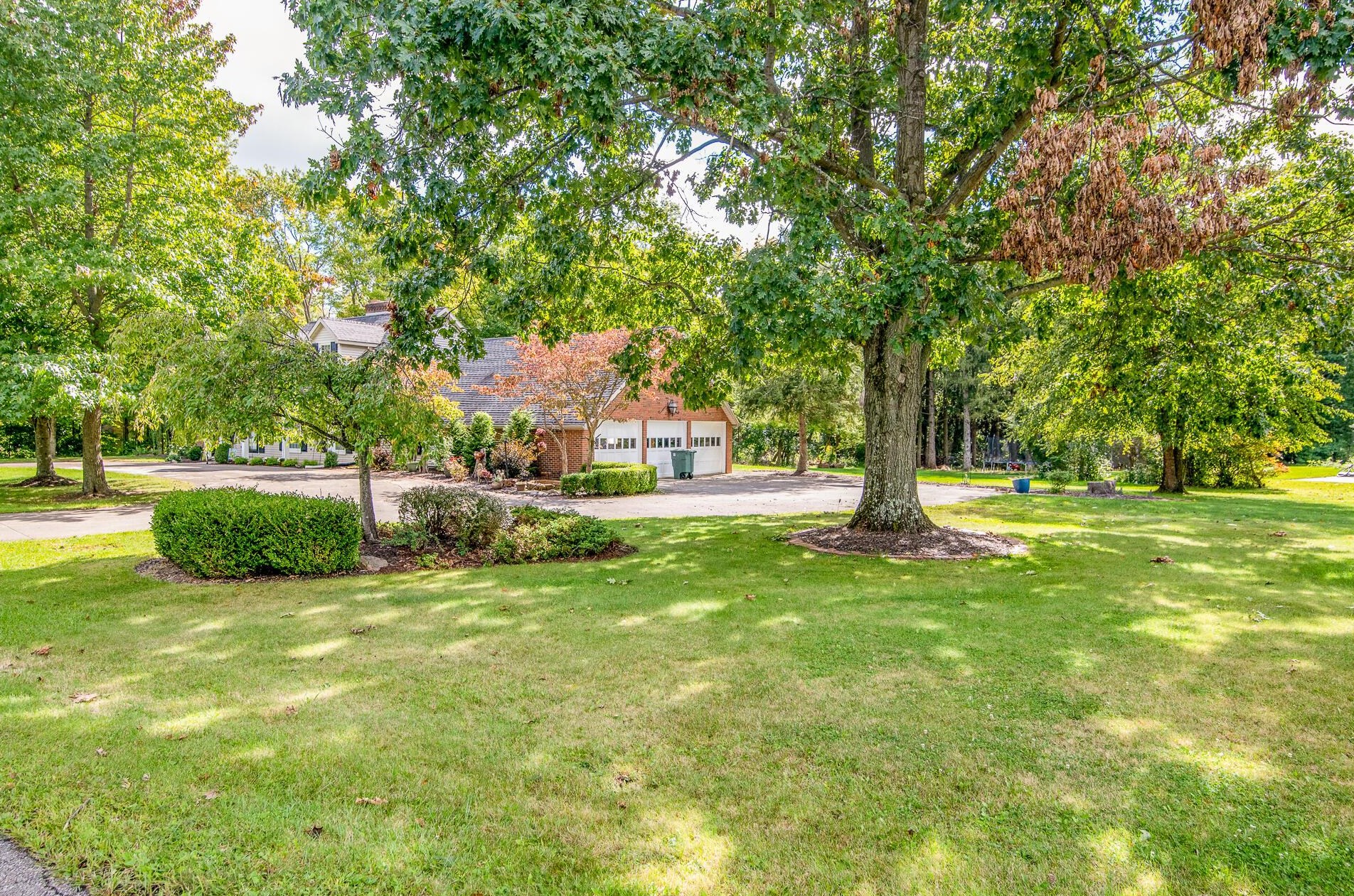 1133 Springbrook Dr, Mansfield OH 44906-3544 exterior