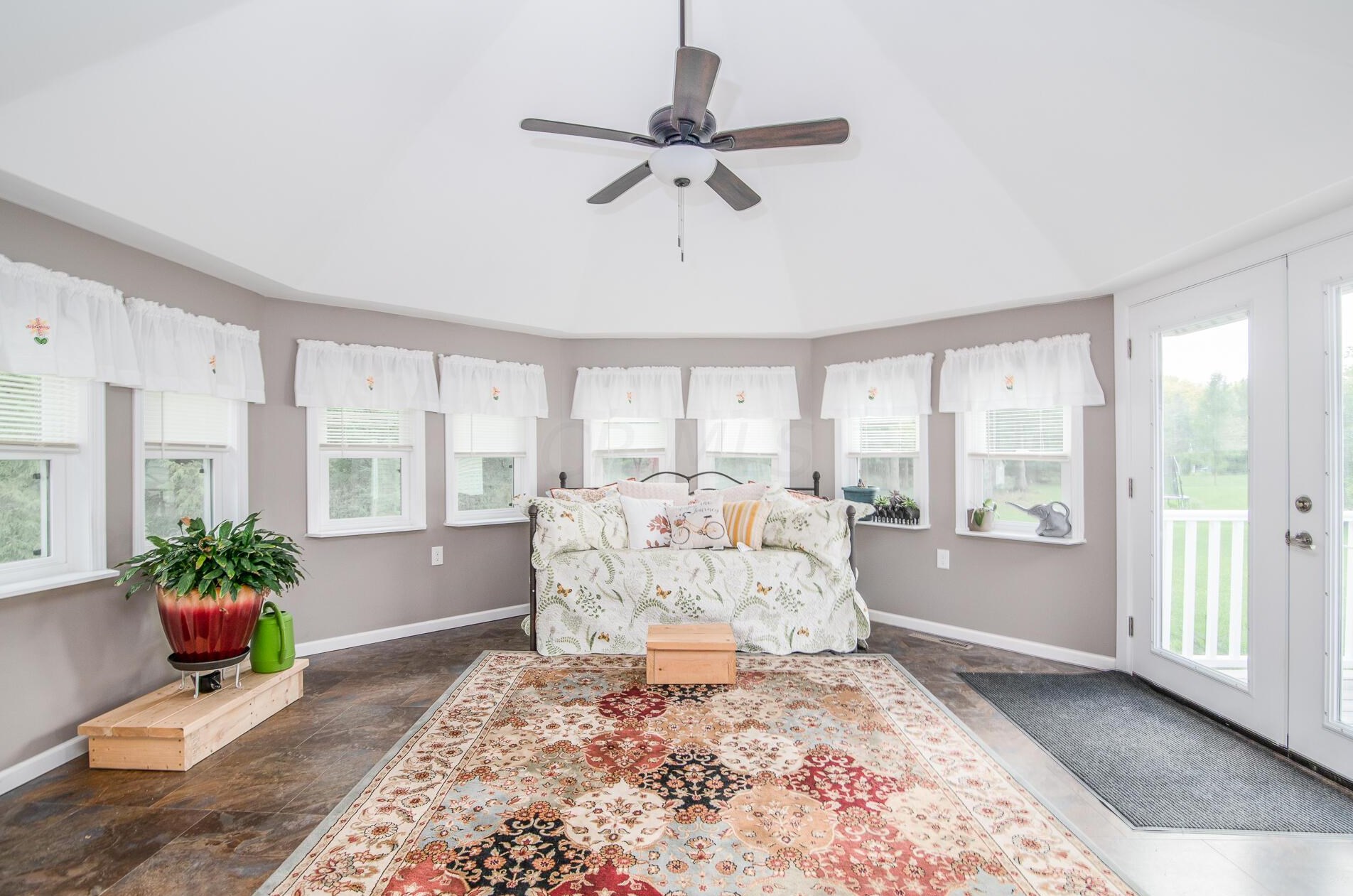 1133 Springbrook Dr, Mansfield OH 44906-3544 exterior