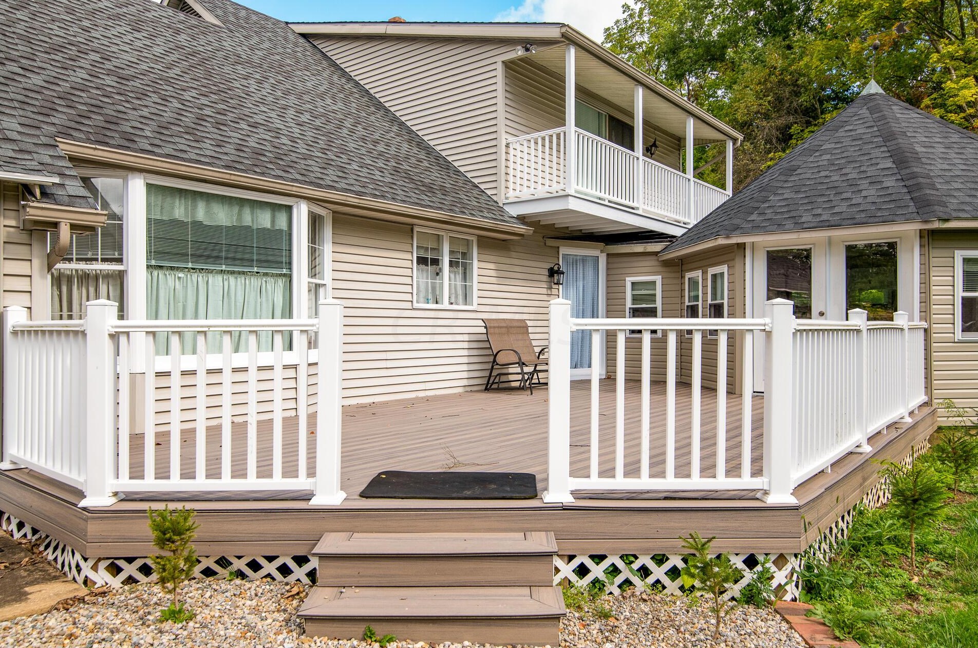 1133 Springbrook Dr, Mansfield OH 44906-3544 exterior