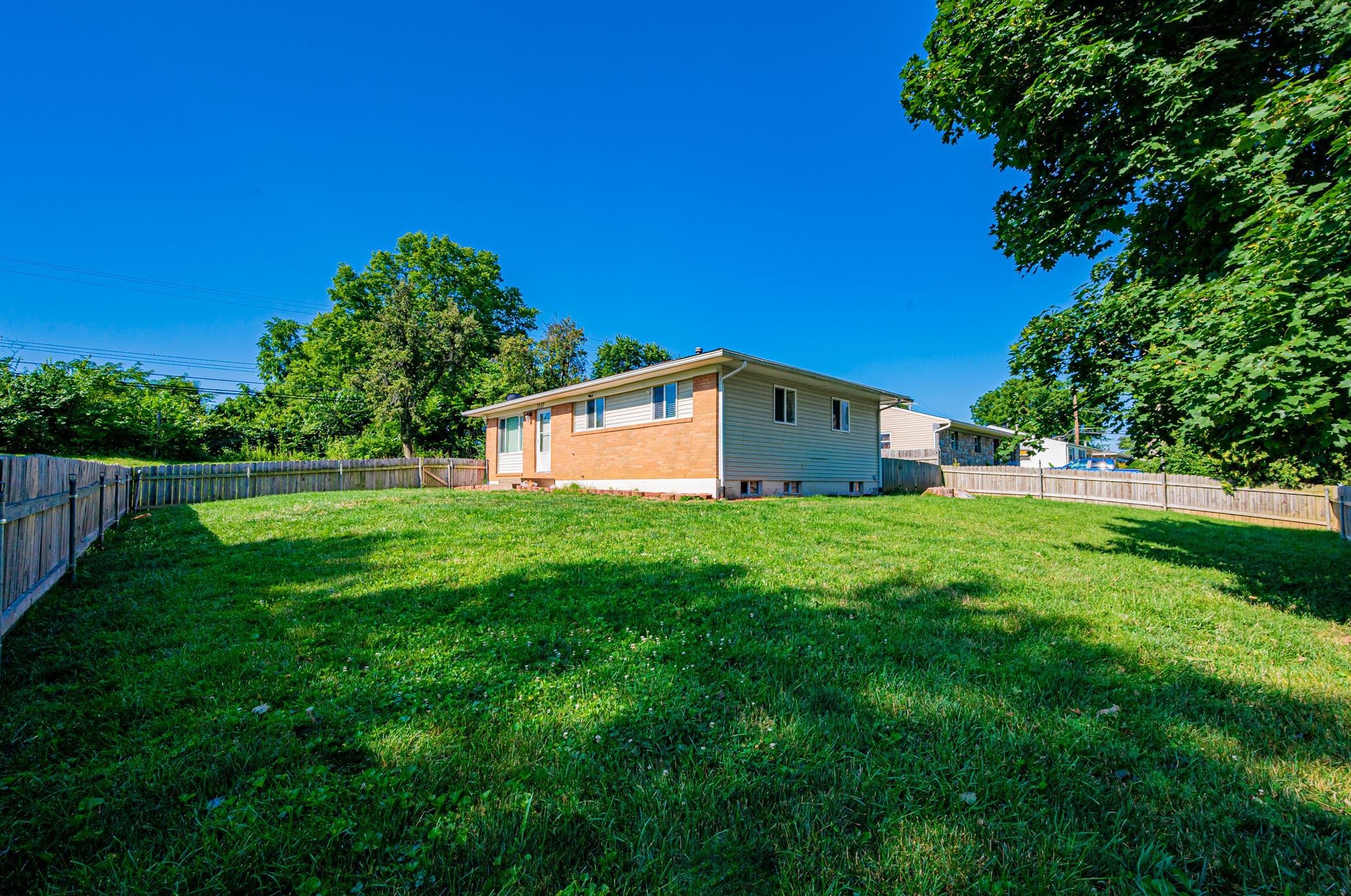 5337 Adcock Dr, Columbus OH  43085 exterior