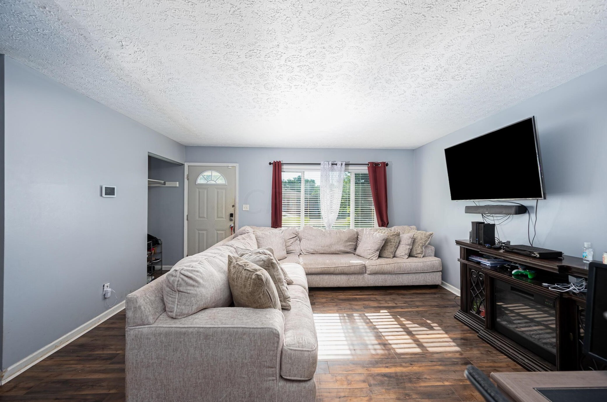 5337 Adcock Dr, Columbus OH  43085 exterior