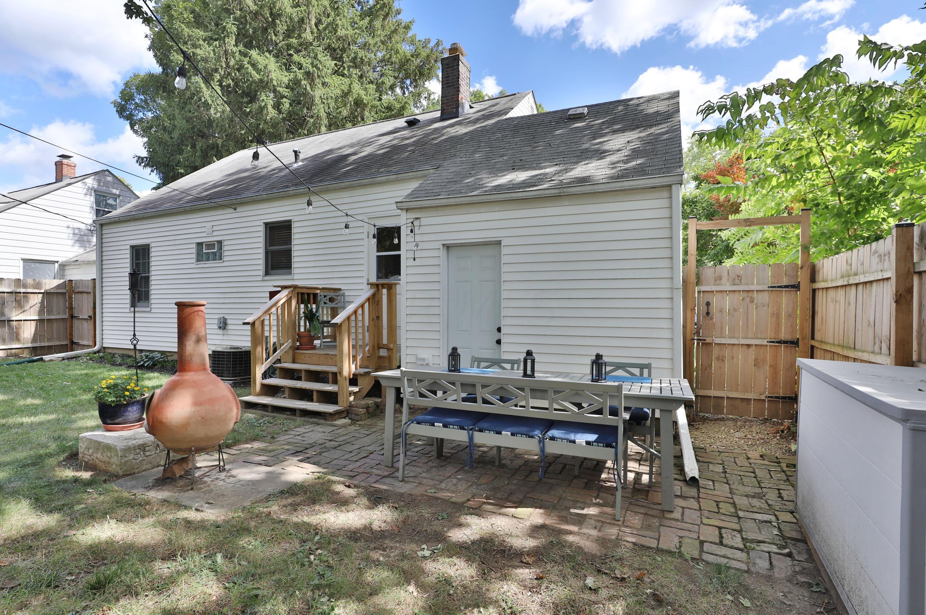 1745 Gerrard Ave, Columbus OH 43212-1374 exterior