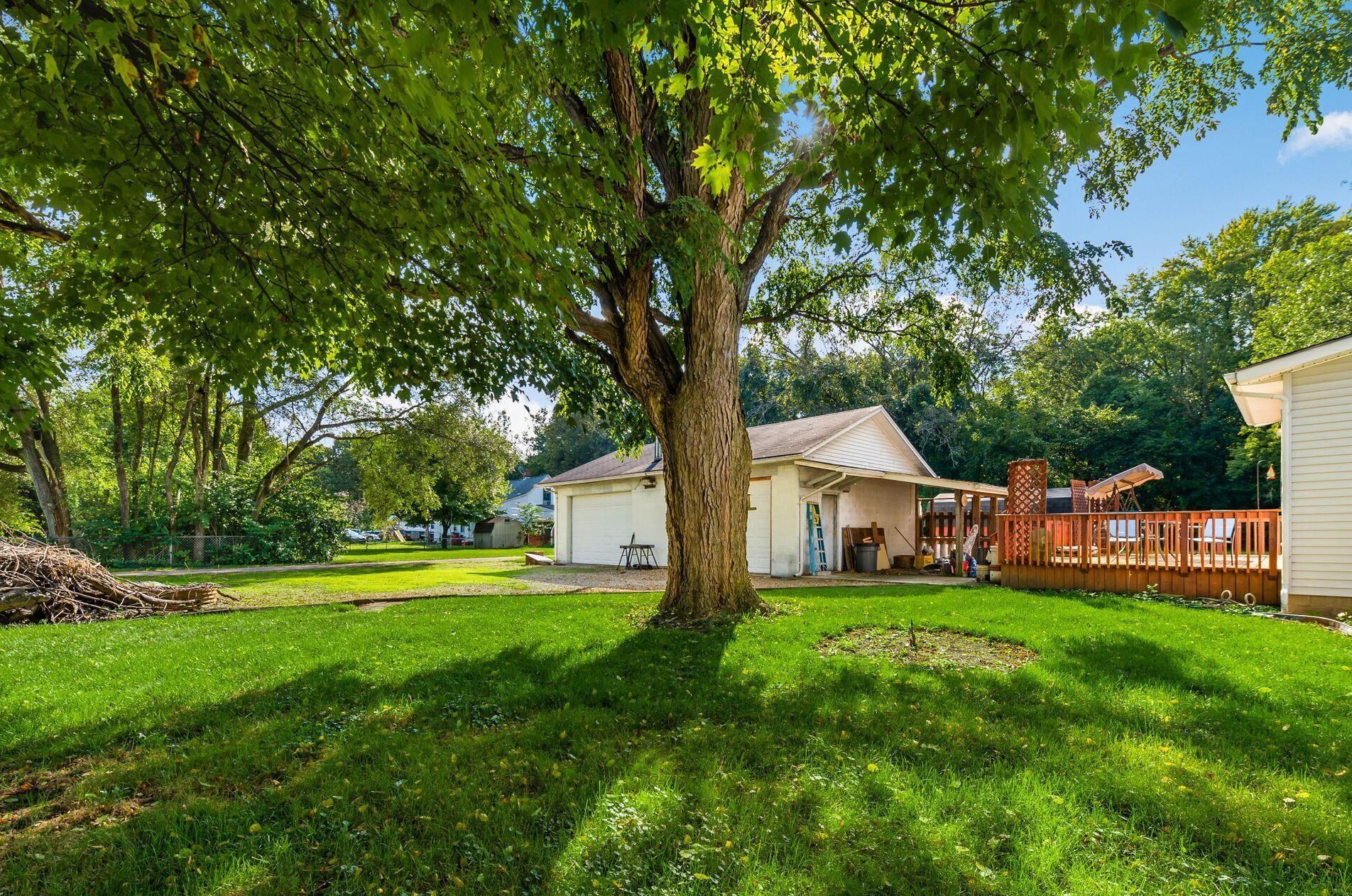 1957 Lisle Ave, Columbus OH 43207-4441 exterior