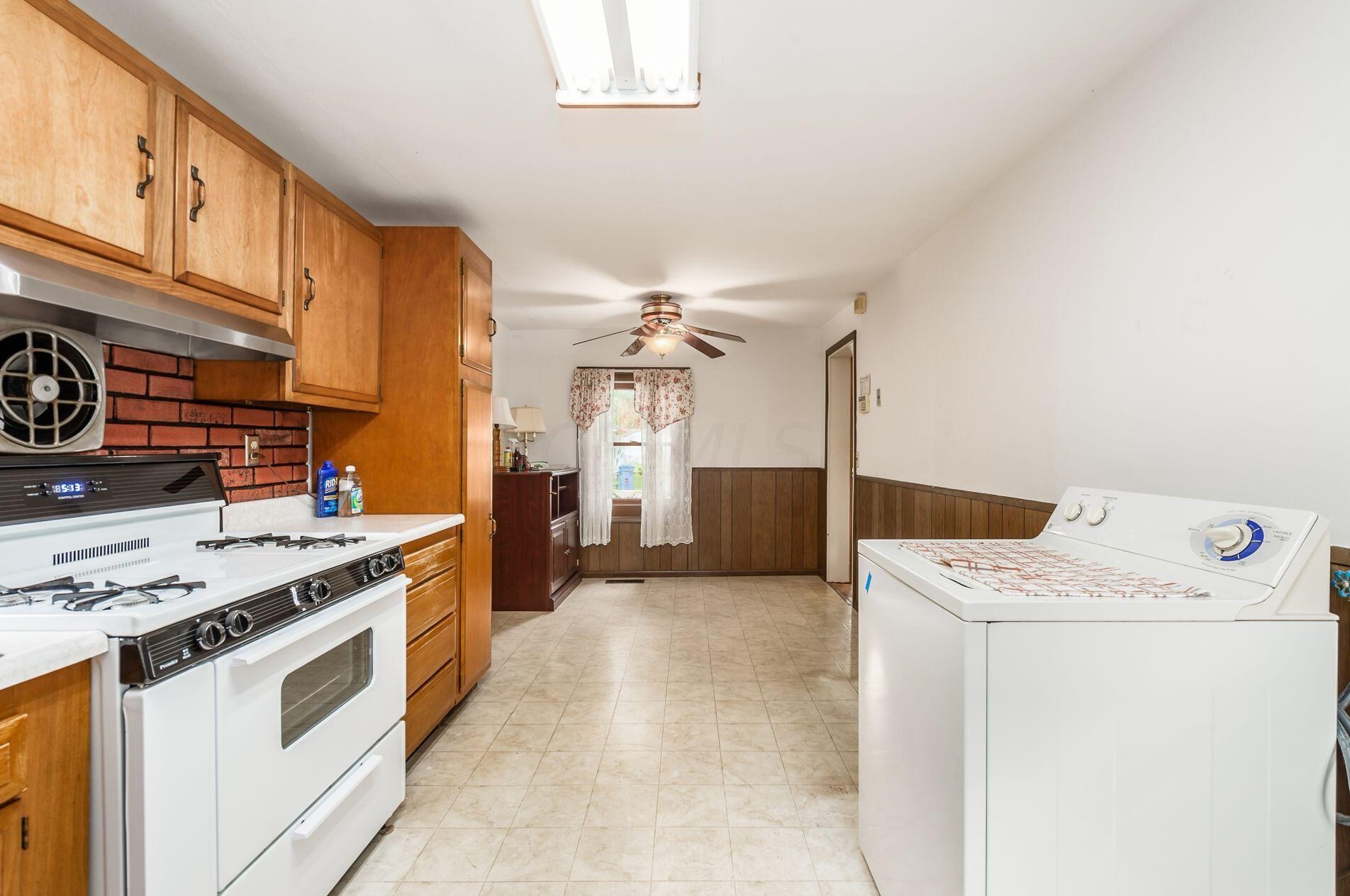 1957 Lisle Ave, Columbus OH 43207-4441 exterior