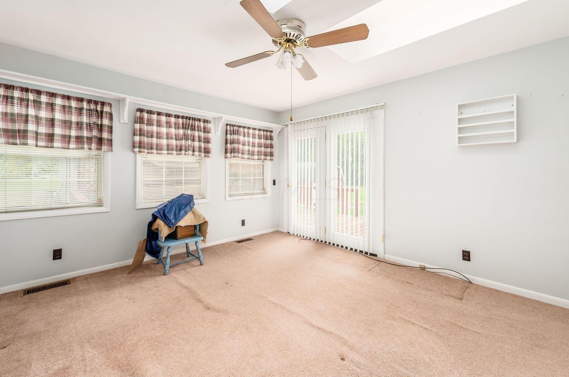 1957 Lisle Ave, Columbus OH 43207-4441 exterior