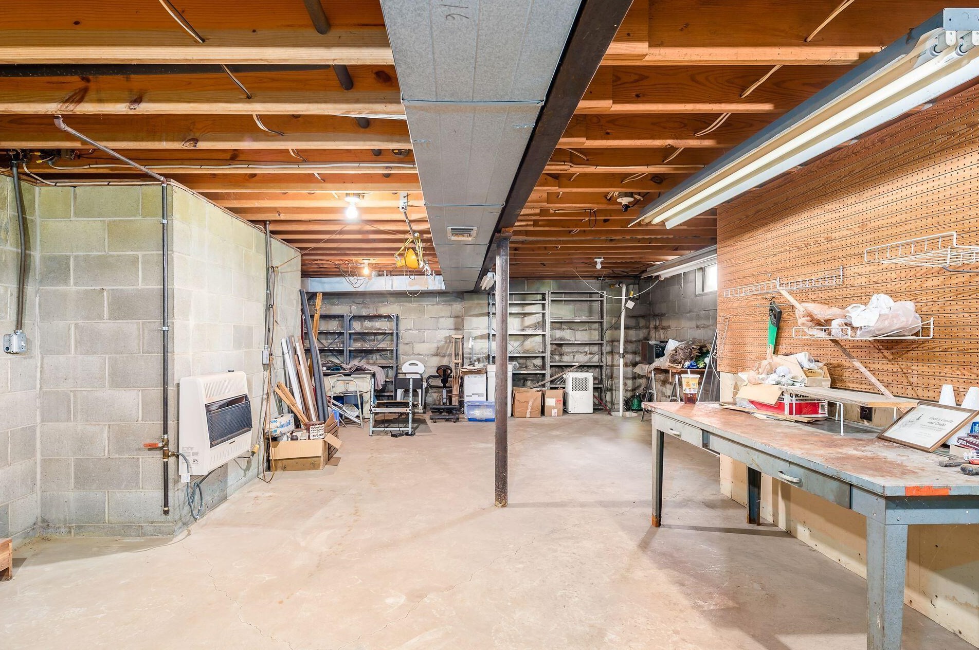 1957 Lisle Ave, Columbus OH 43207-4441 exterior