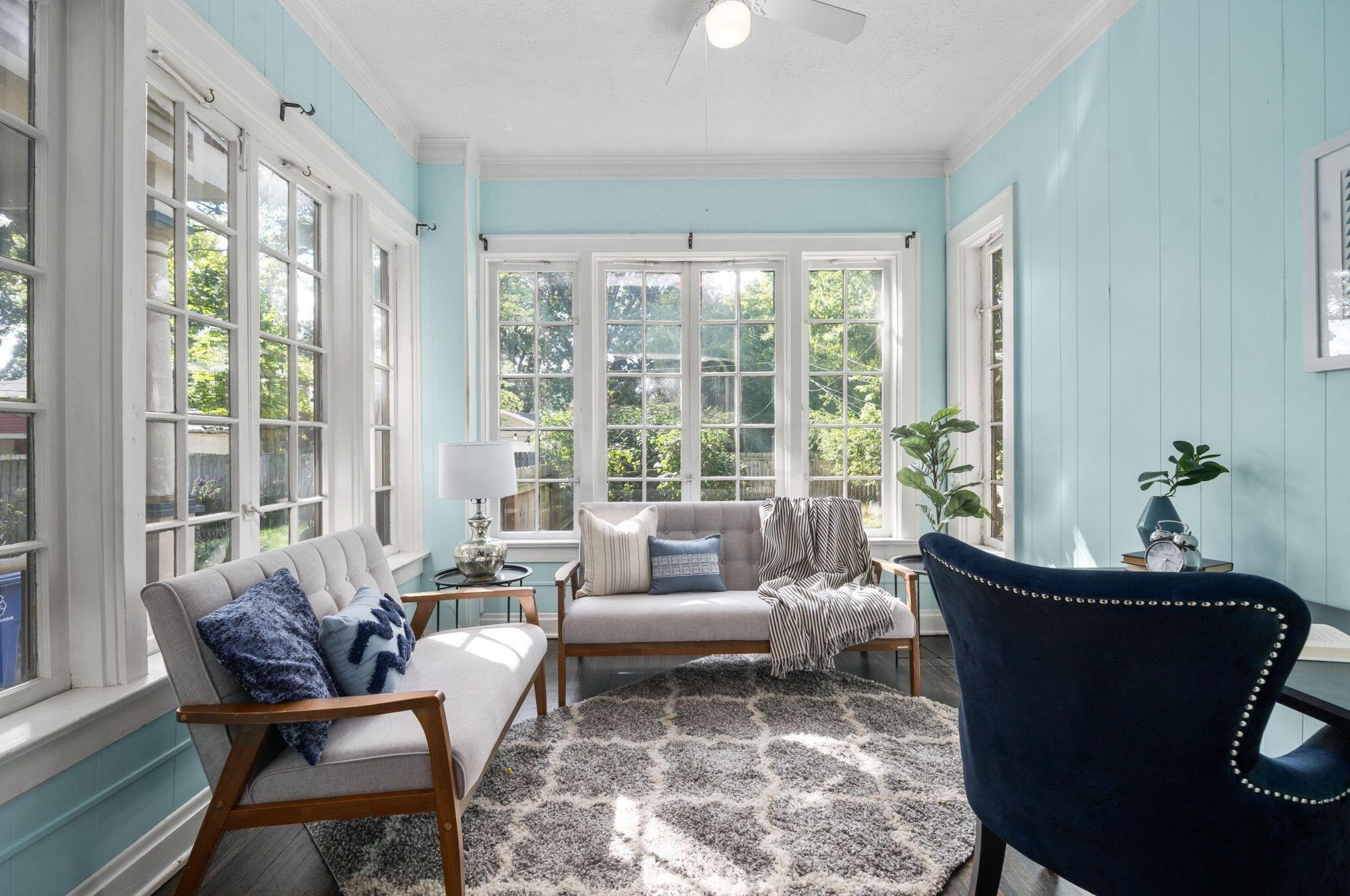 627 Wilson Ave, Columbus OH 43205-2825 exterior