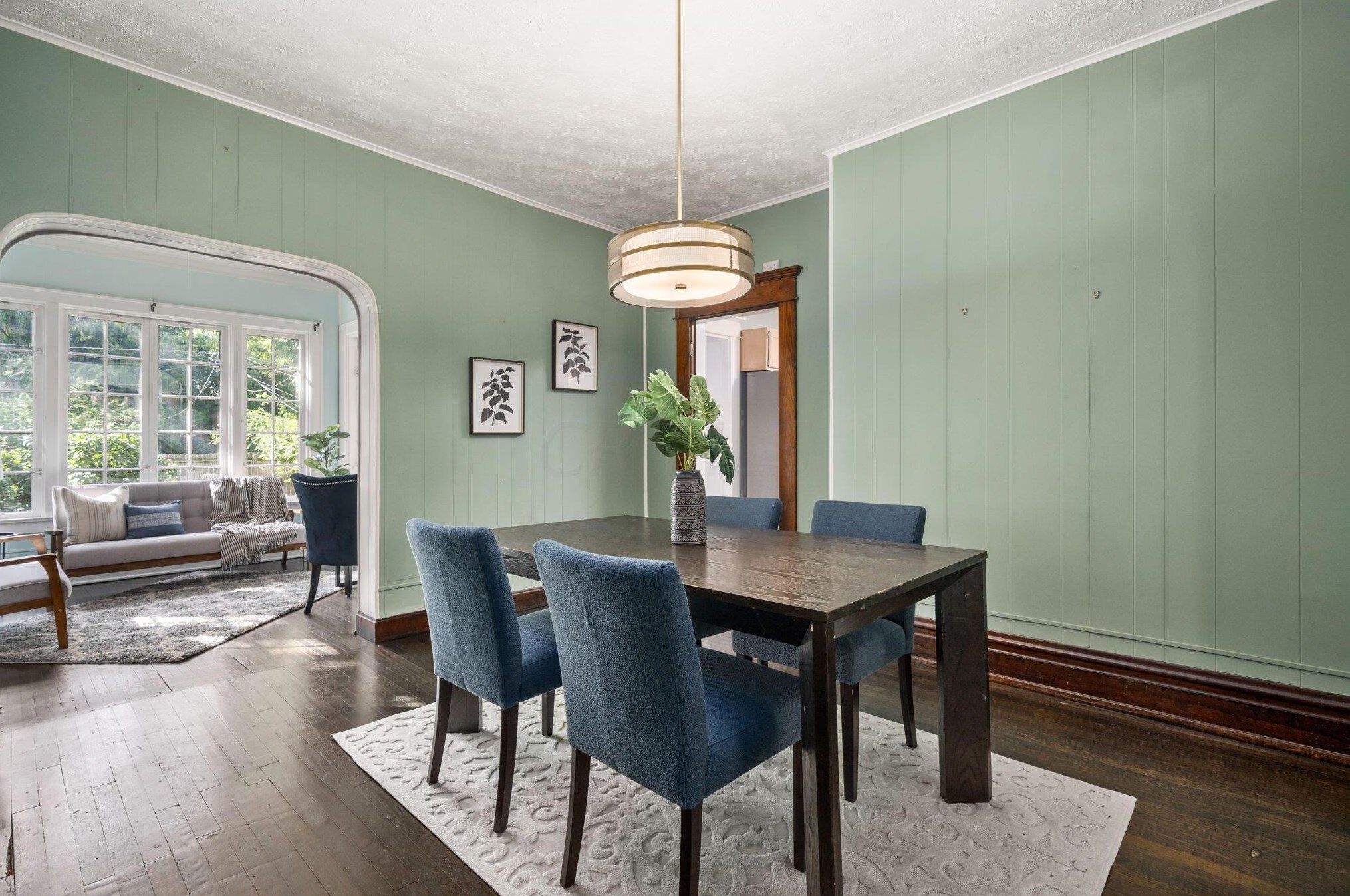 627 Wilson Ave, Columbus OH 43205-2825 exterior