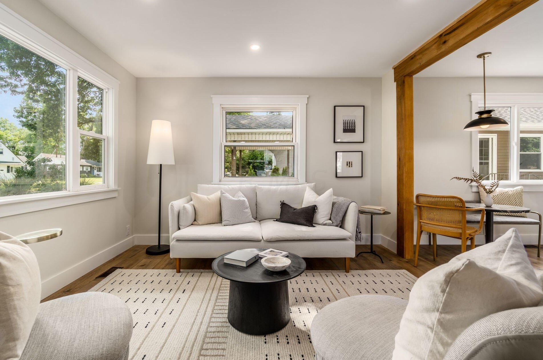 448 Chase Rd, Columbus OH 43214-1104 exterior