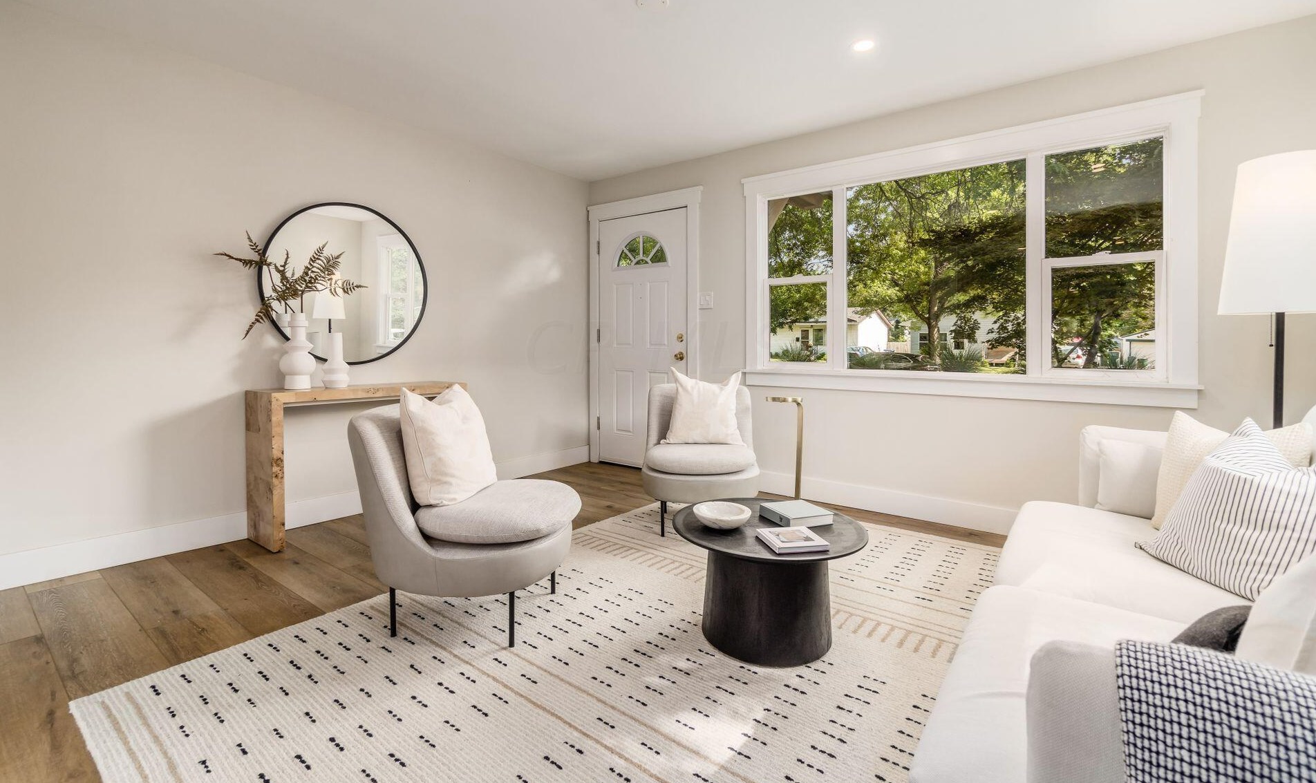 448 Chase Rd, Columbus OH 43214-1104 exterior