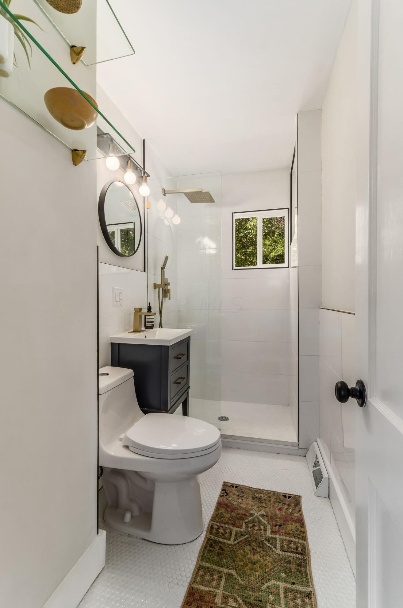 448 Chase Rd, Columbus OH 43214-1104 exterior