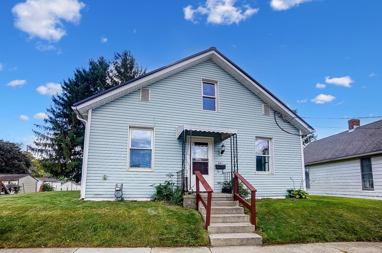 621 Mound St, Circleville OH  43113-1824 exterior