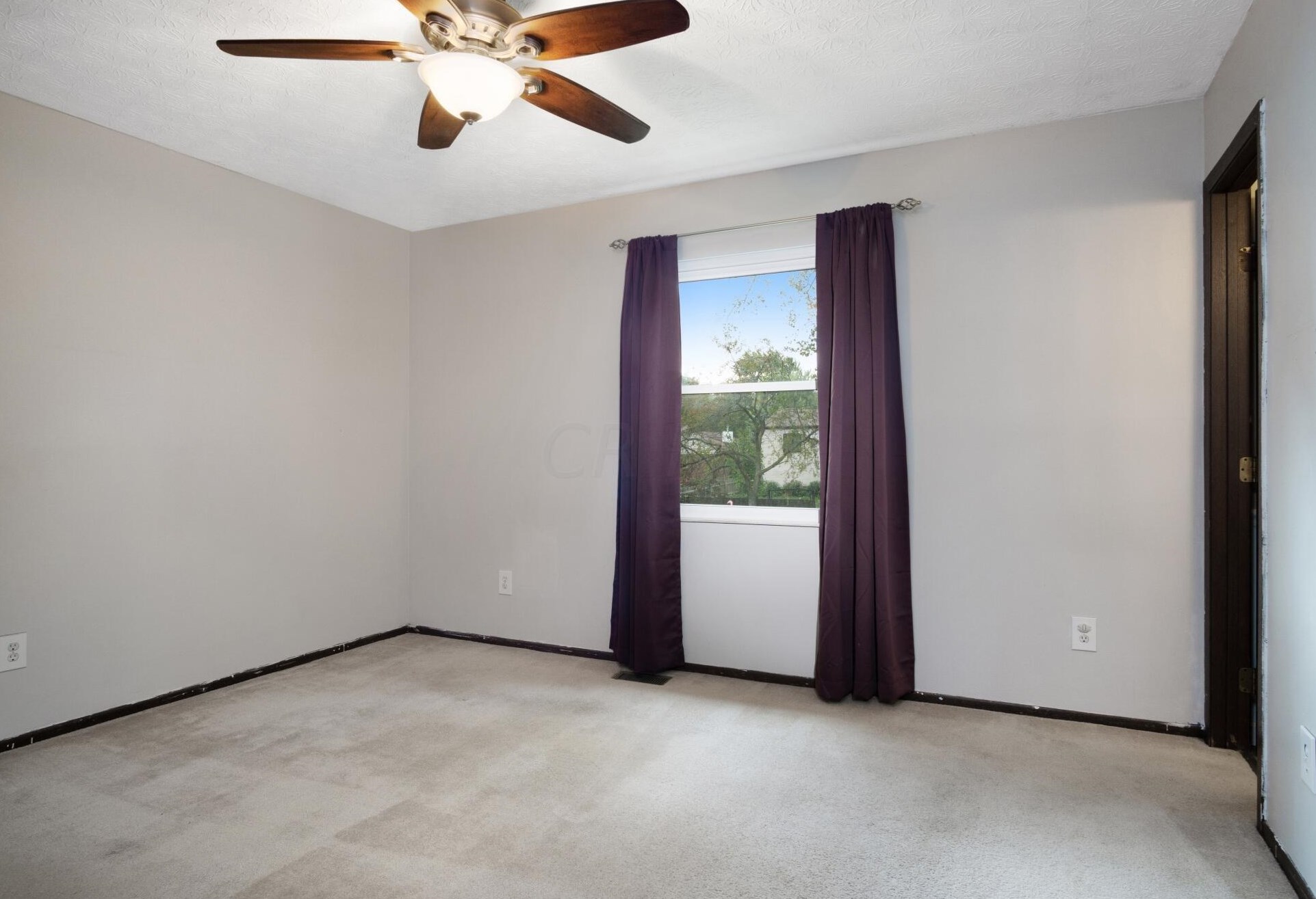 3735 Quail Holw Dr, Columbus OH 43228-9682 exterior