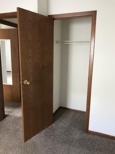 1329 Clement Dr, Columbus OH 43085-1550 exterior