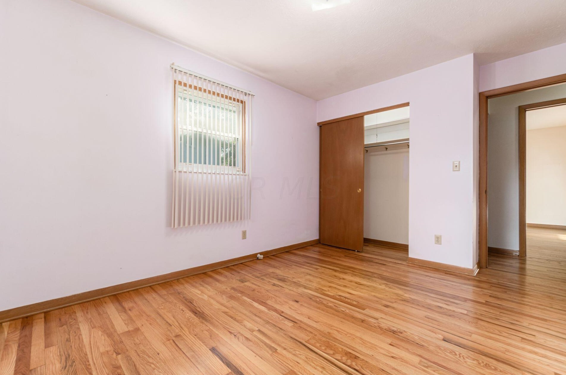 321 Briarwood Dr, Columbus OH 43213-2056 exterior