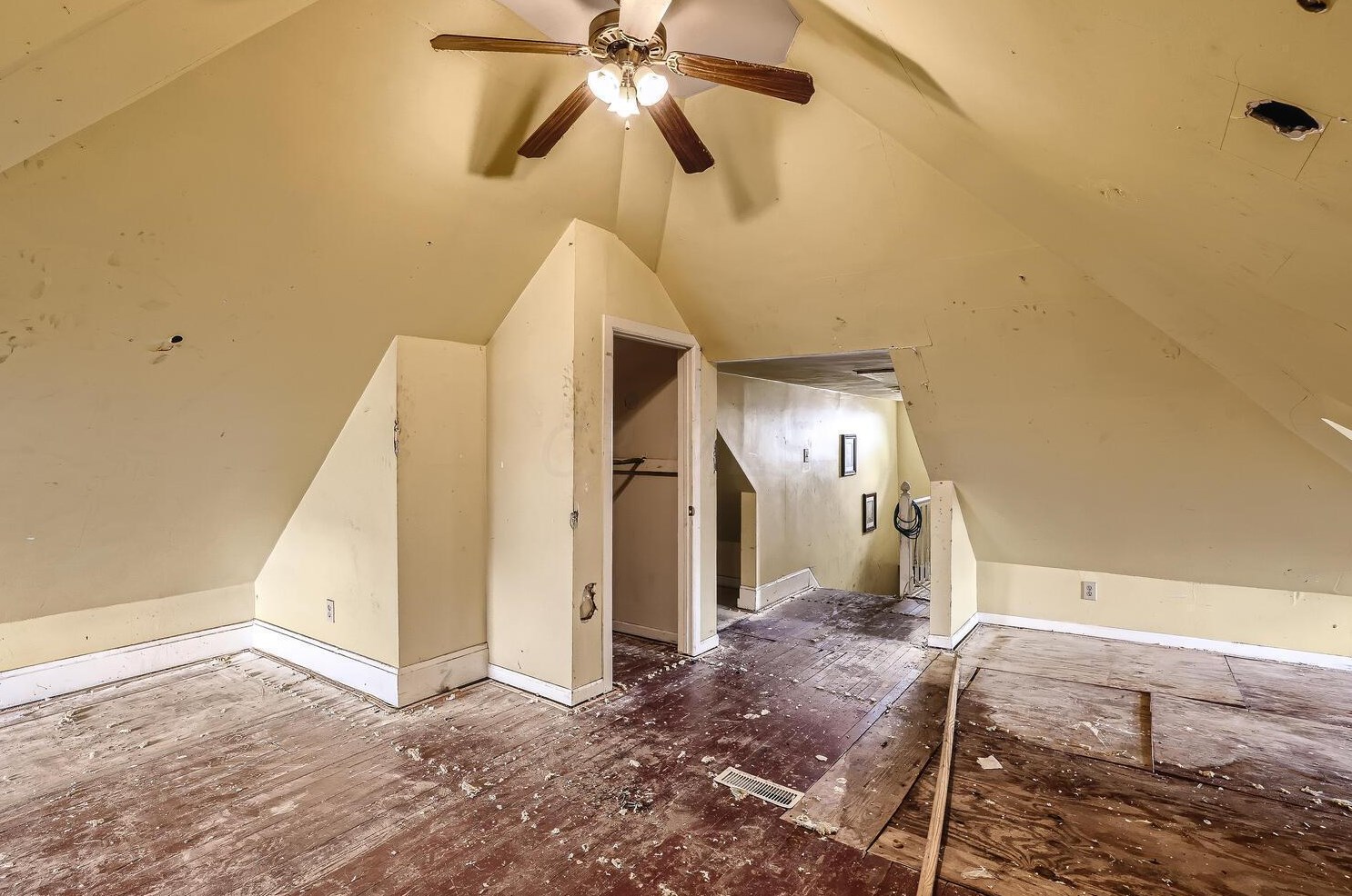 432 Highland Ave, Columbus OH 43204-3445 exterior