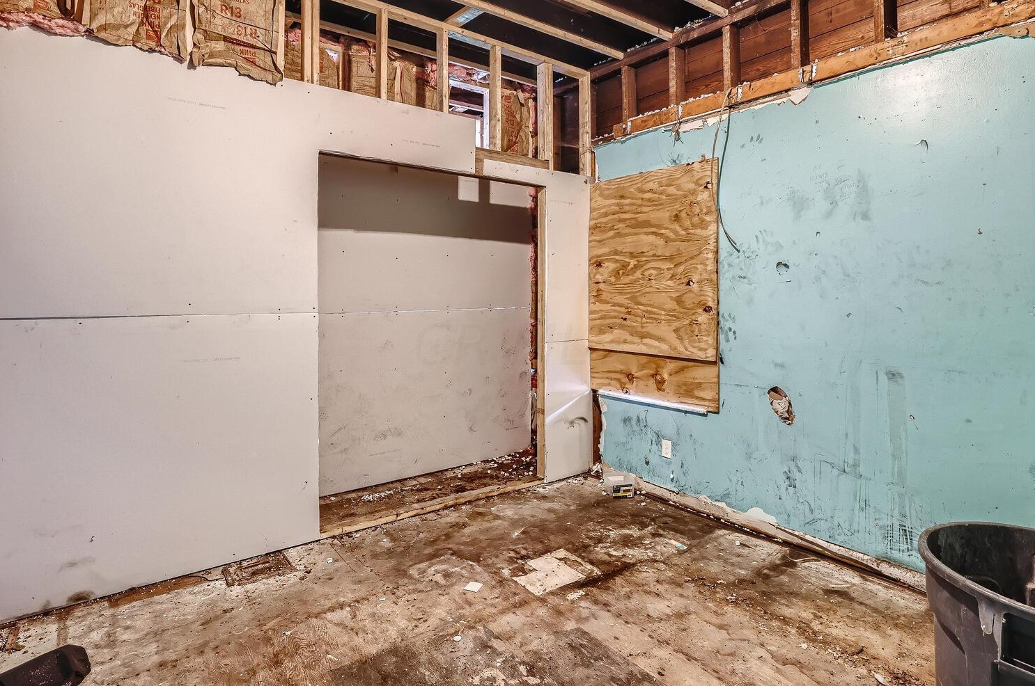 432 Highland Ave, Columbus OH 43204-3445 exterior