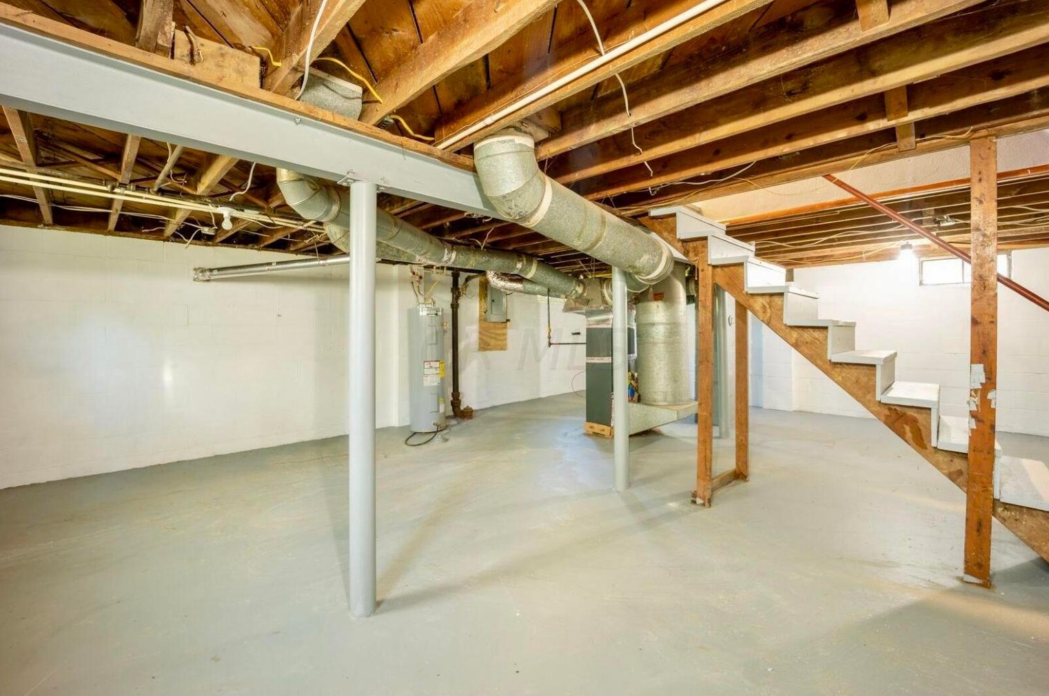 1490 24 Ave, Columbus OH 43211-2543 exterior