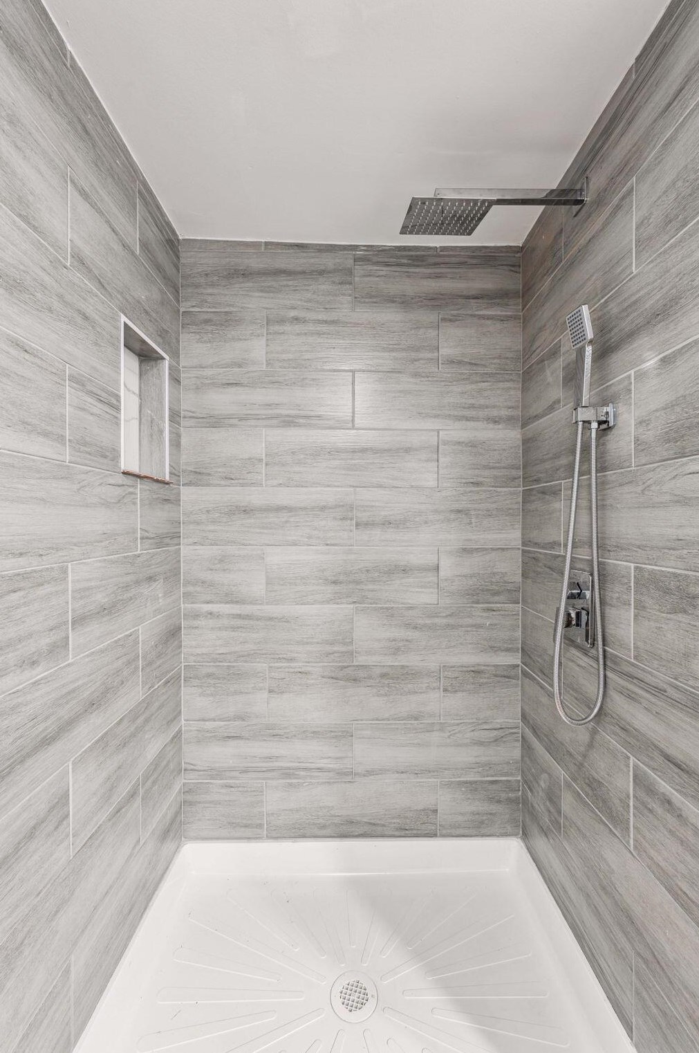 1403 Republic Ave, Columbus OH 43211-1422 exterior