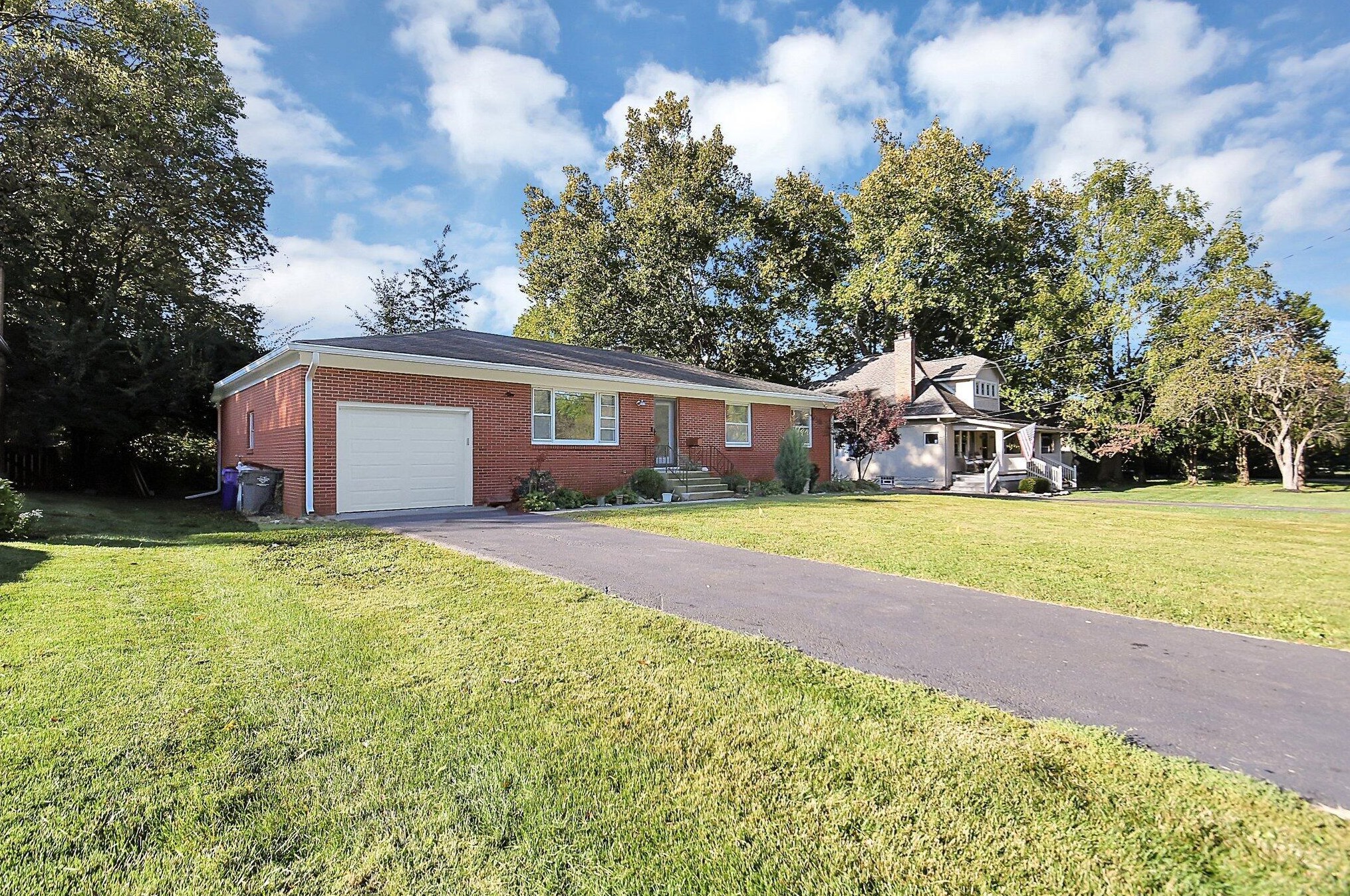 2789 Clifton Rd, Columbus OH  43221-2516 exterior