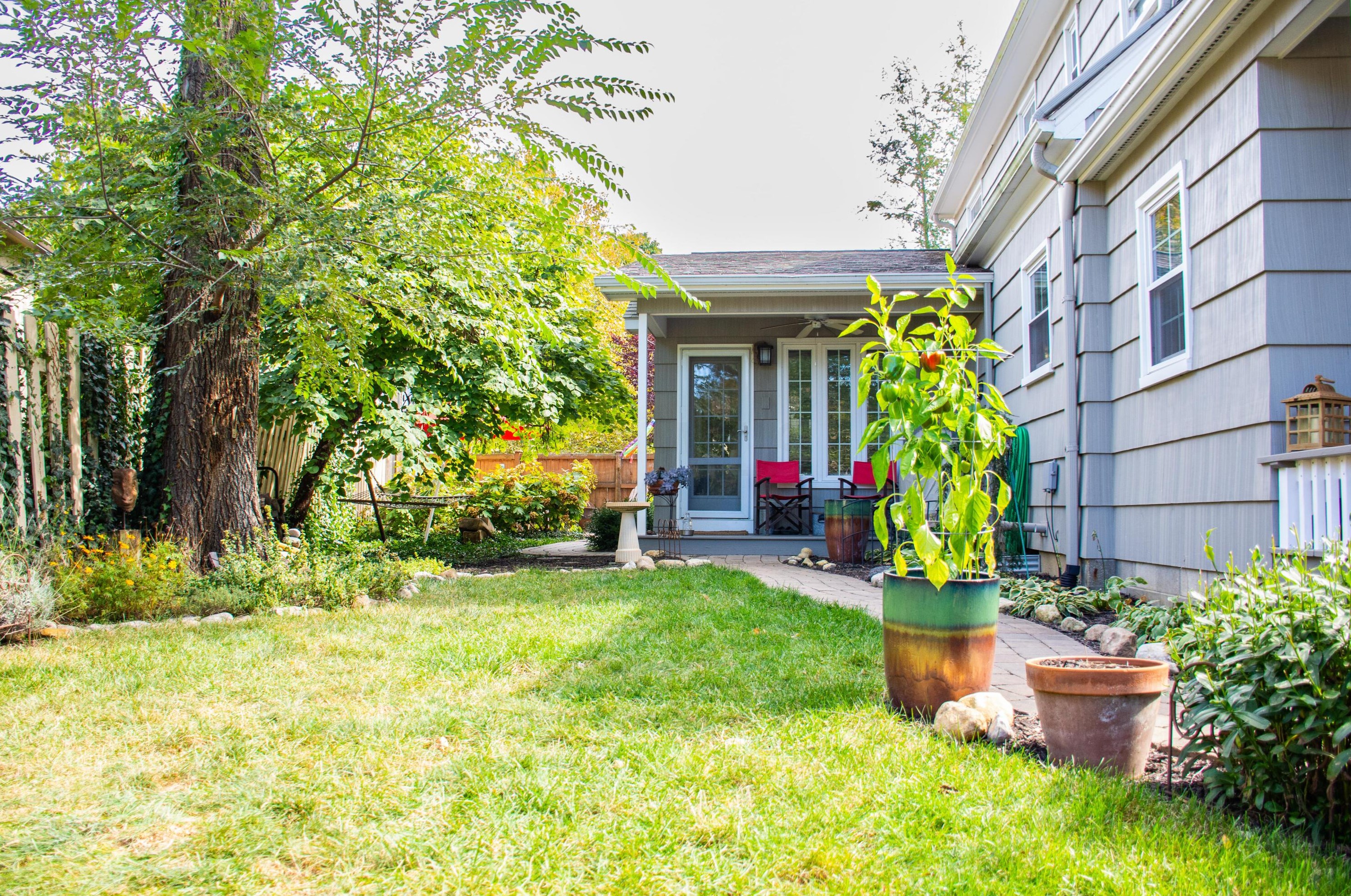 2276 Blvd, Columbus OH 43221-2909 exterior