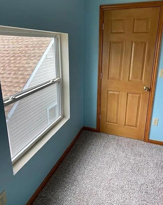 823 Pierce Ave, Lancaster OH 43130-2141 exterior