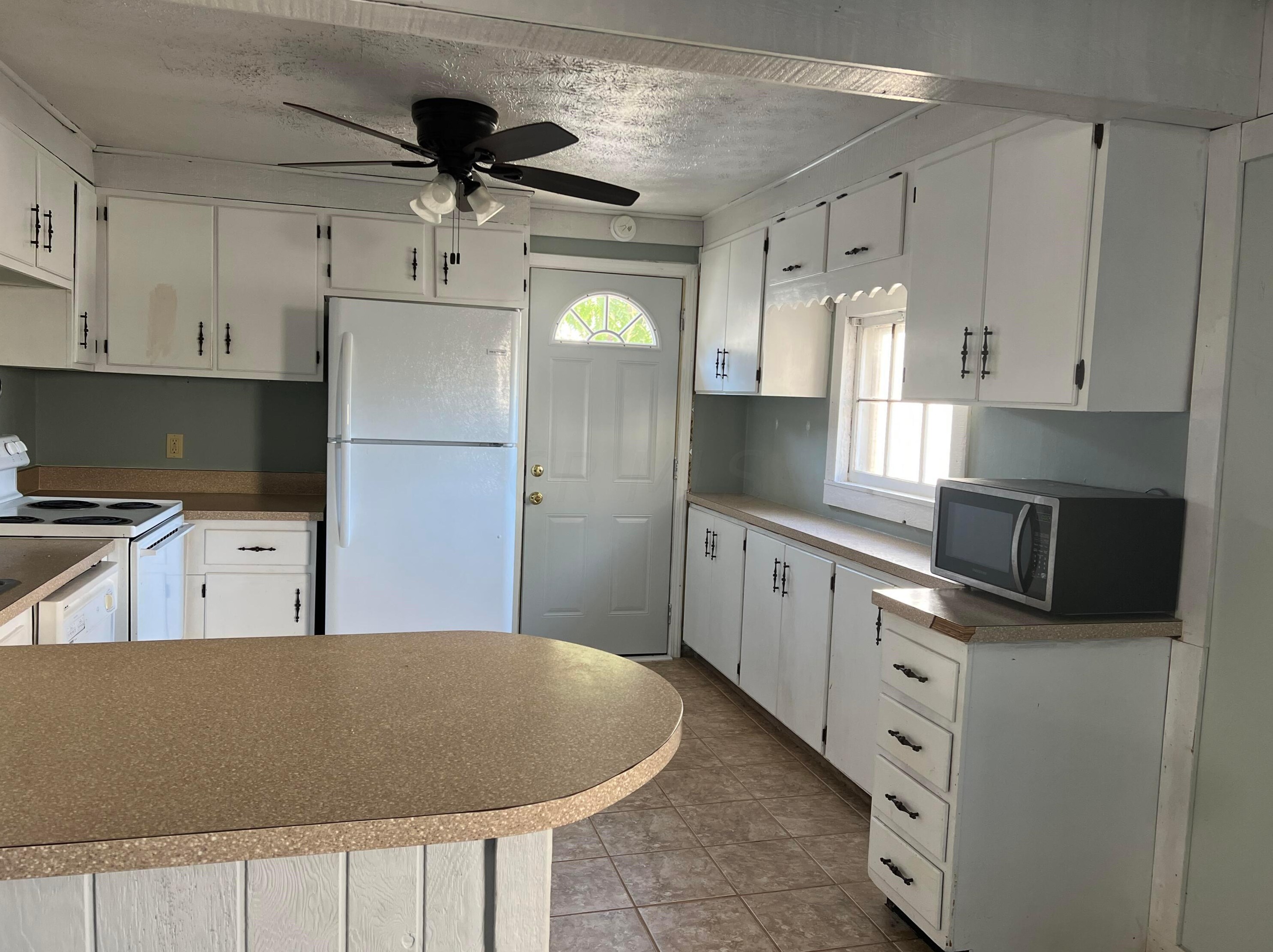 1375 Morning Ave, Columbus OH  43212-2943 exterior