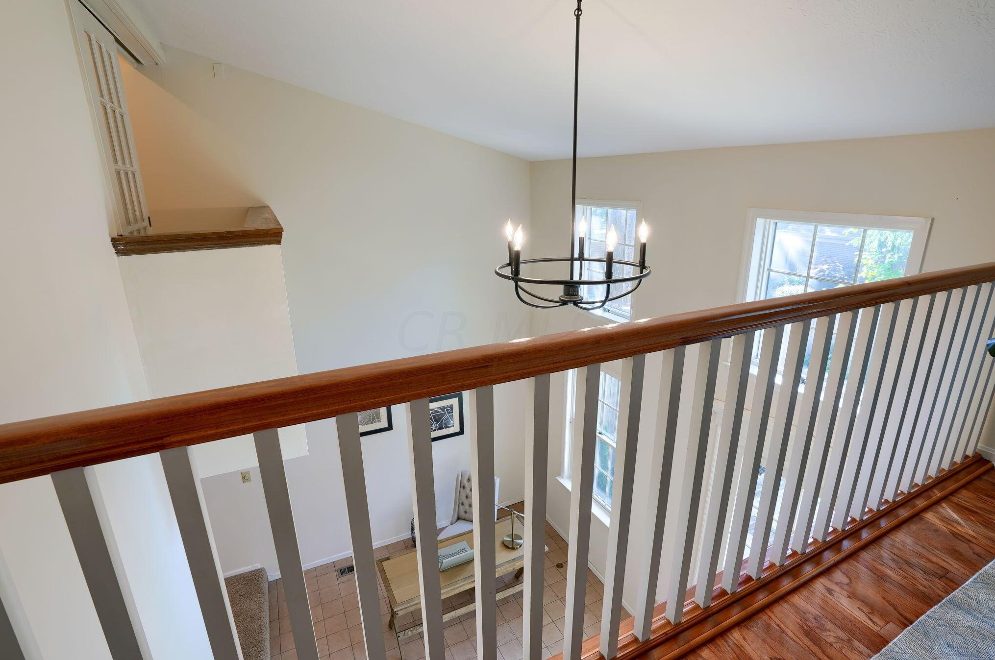 2207 Sandston Rd, Columbus OH 43220-5405 exterior