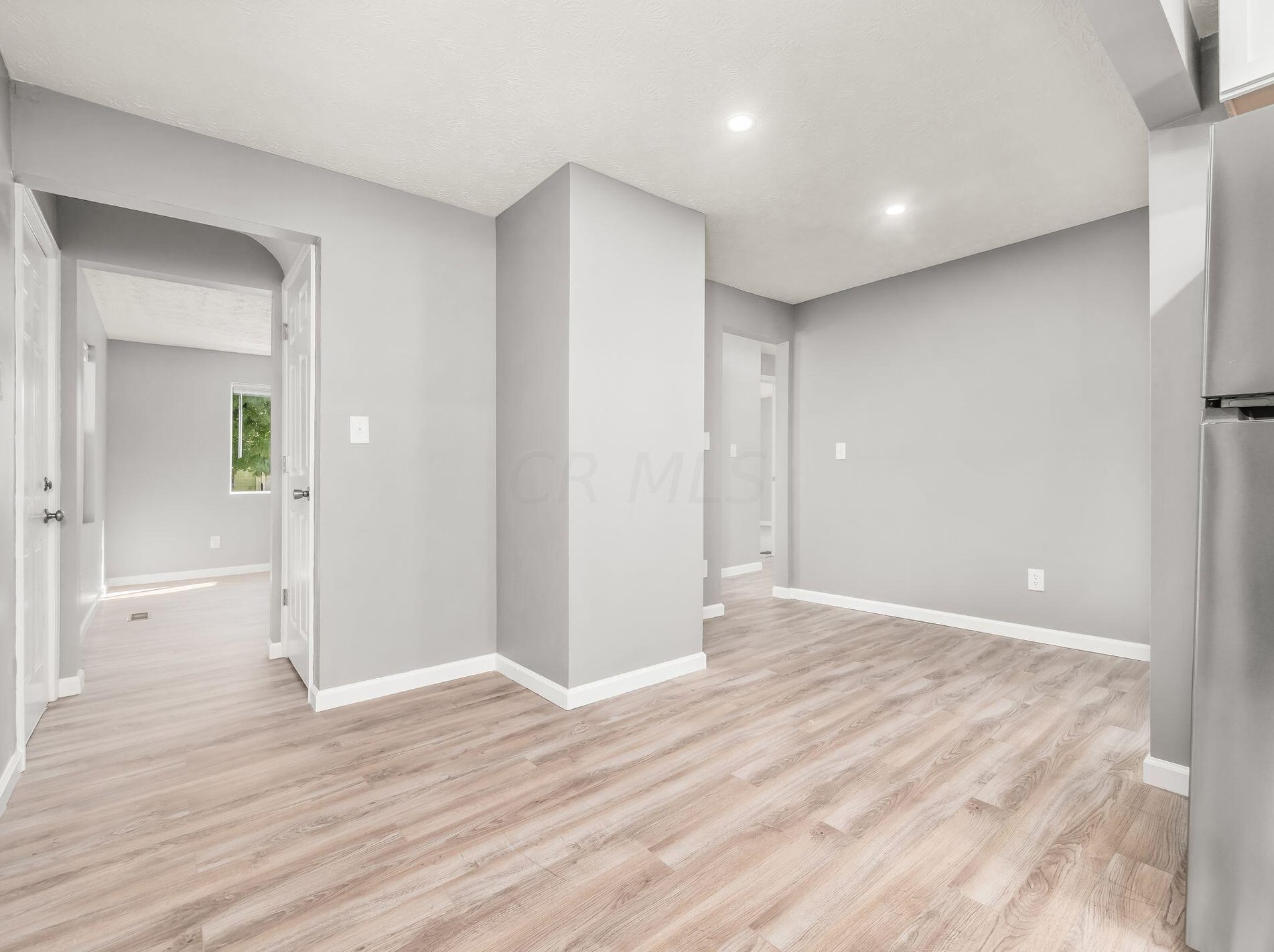 2479 Renwood Pl, Columbus OH  43211-1332 exterior