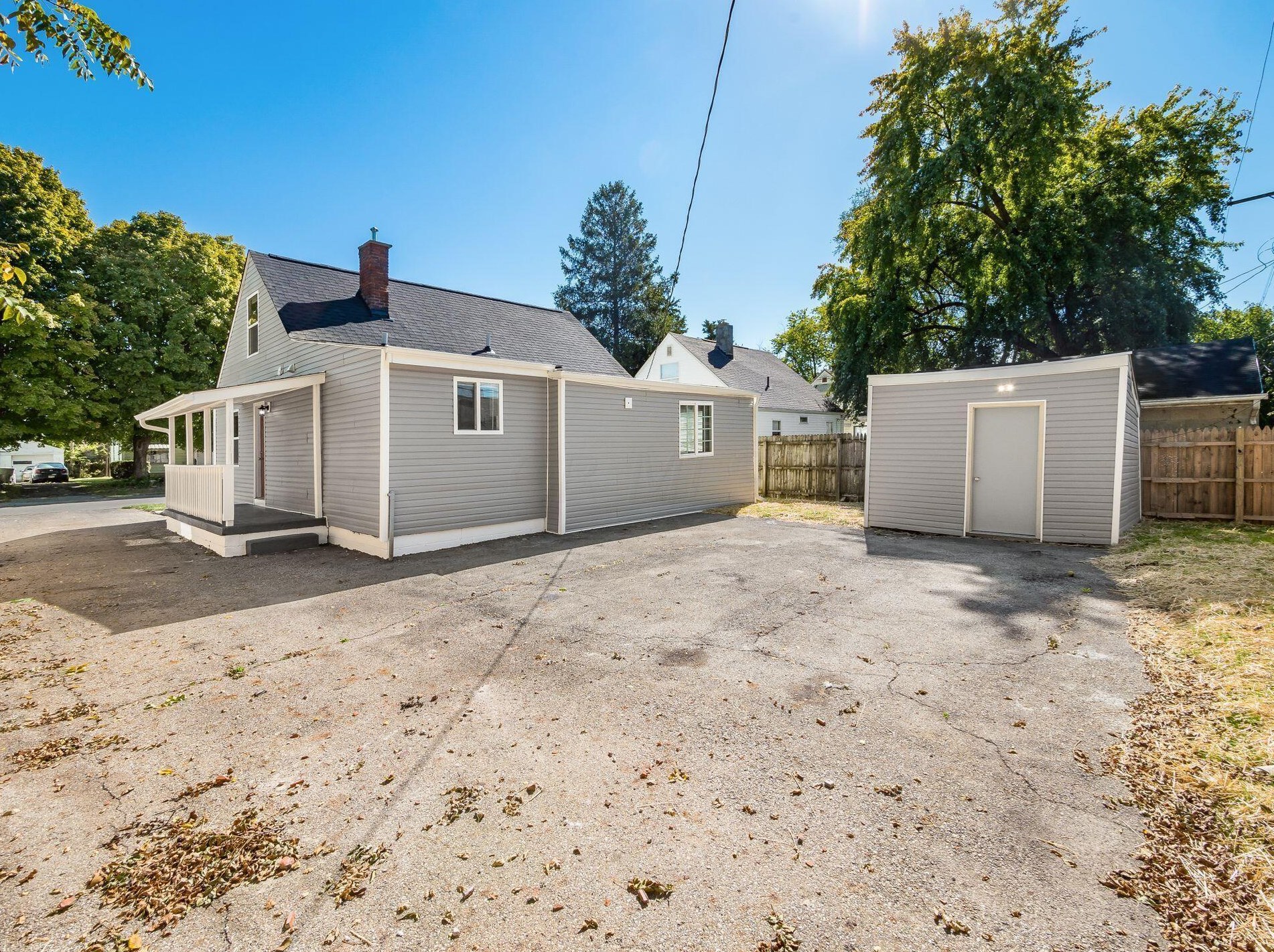 2479 Renwood Pl, Columbus OH  43211-1332 exterior