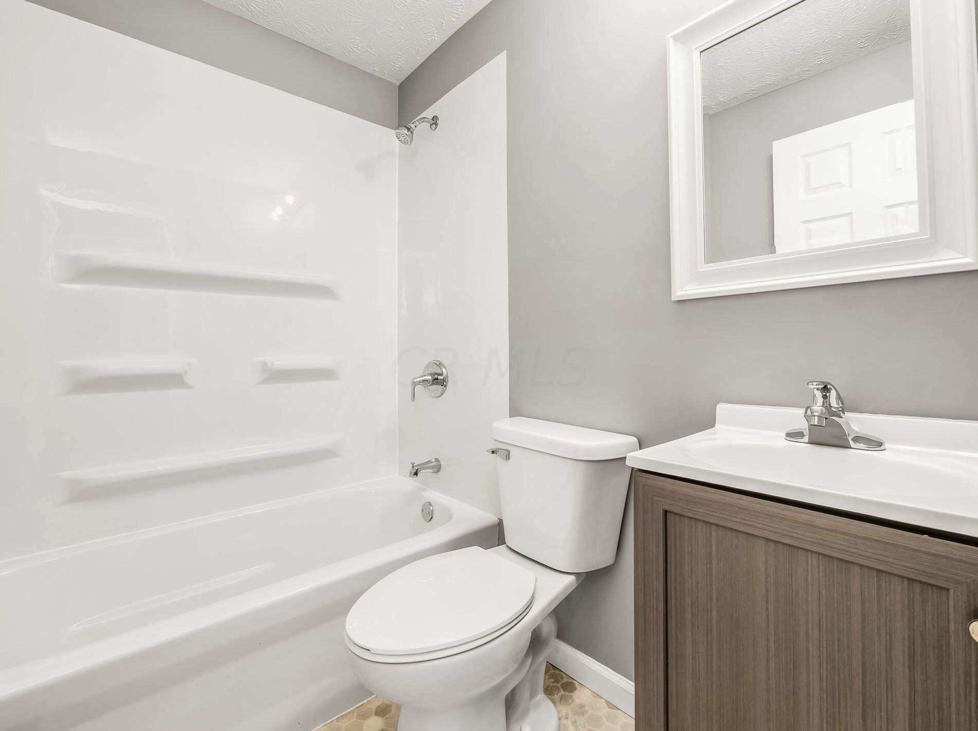 2479 Renwood Pl, Columbus OH  43211-1332 exterior