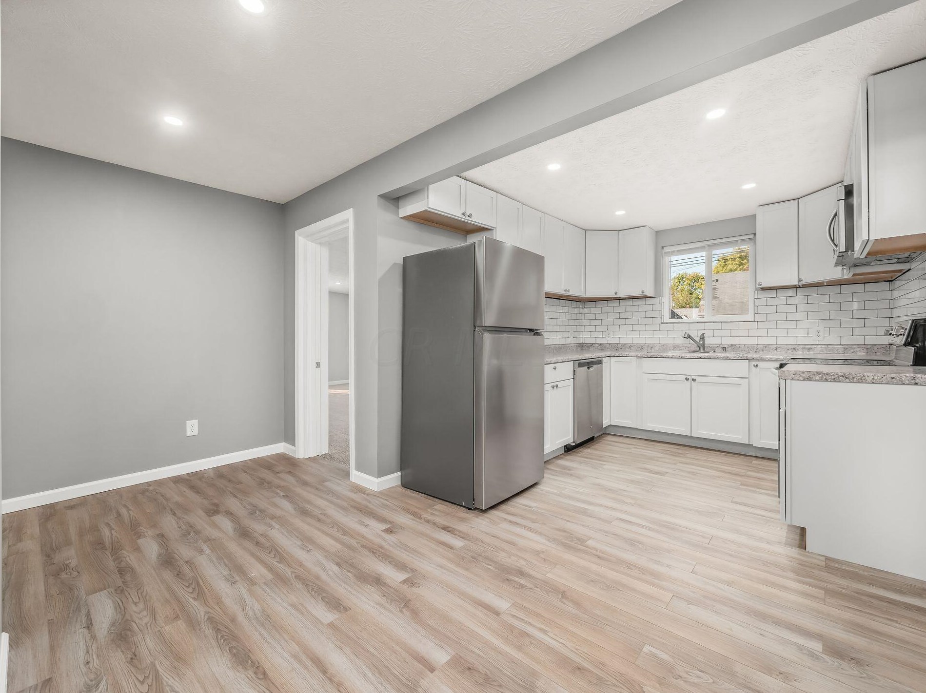 2479 Renwood Pl, Columbus OH  43211-1332 exterior