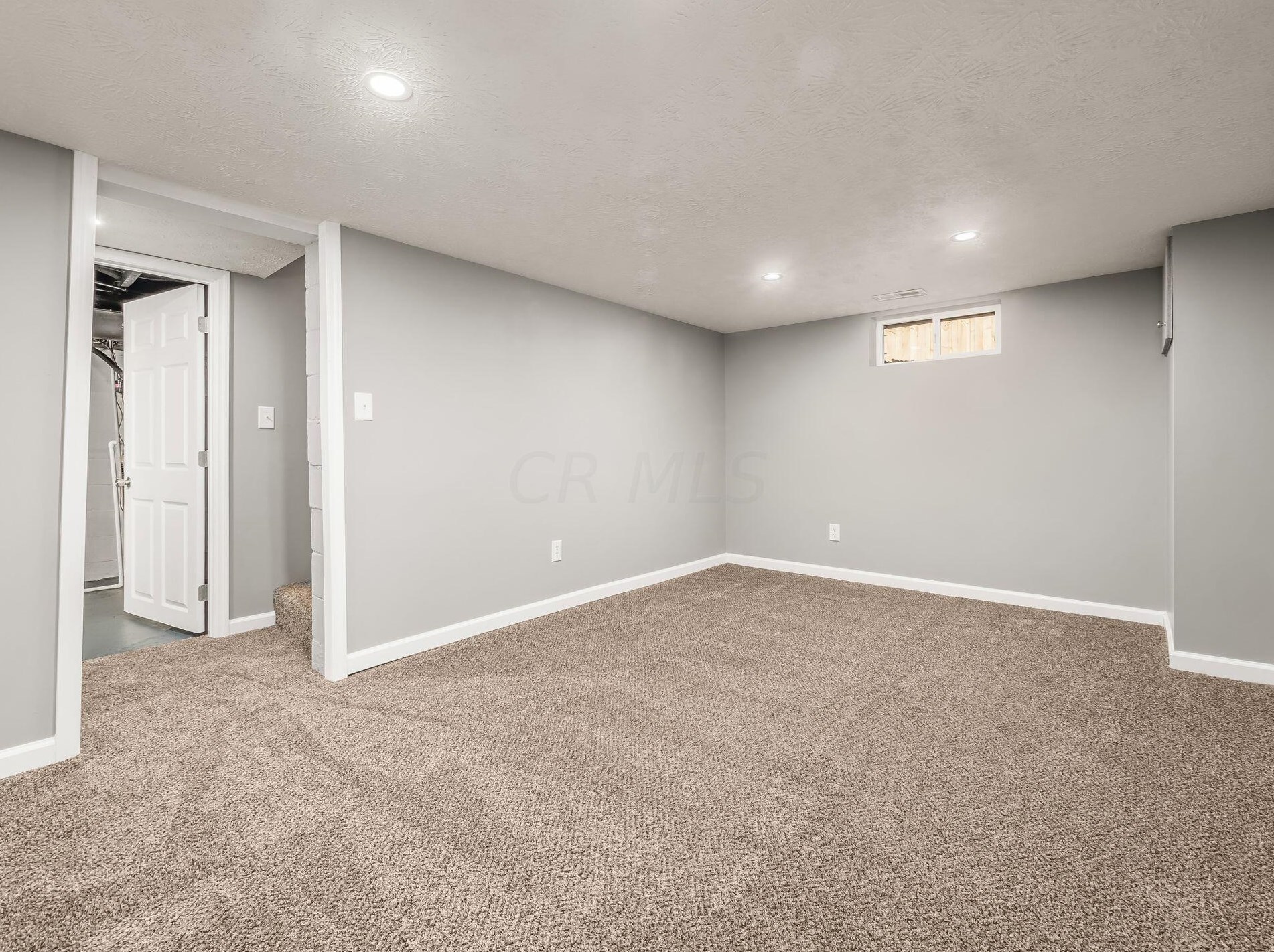 2479 Renwood Pl, Columbus OH  43211-1332 exterior